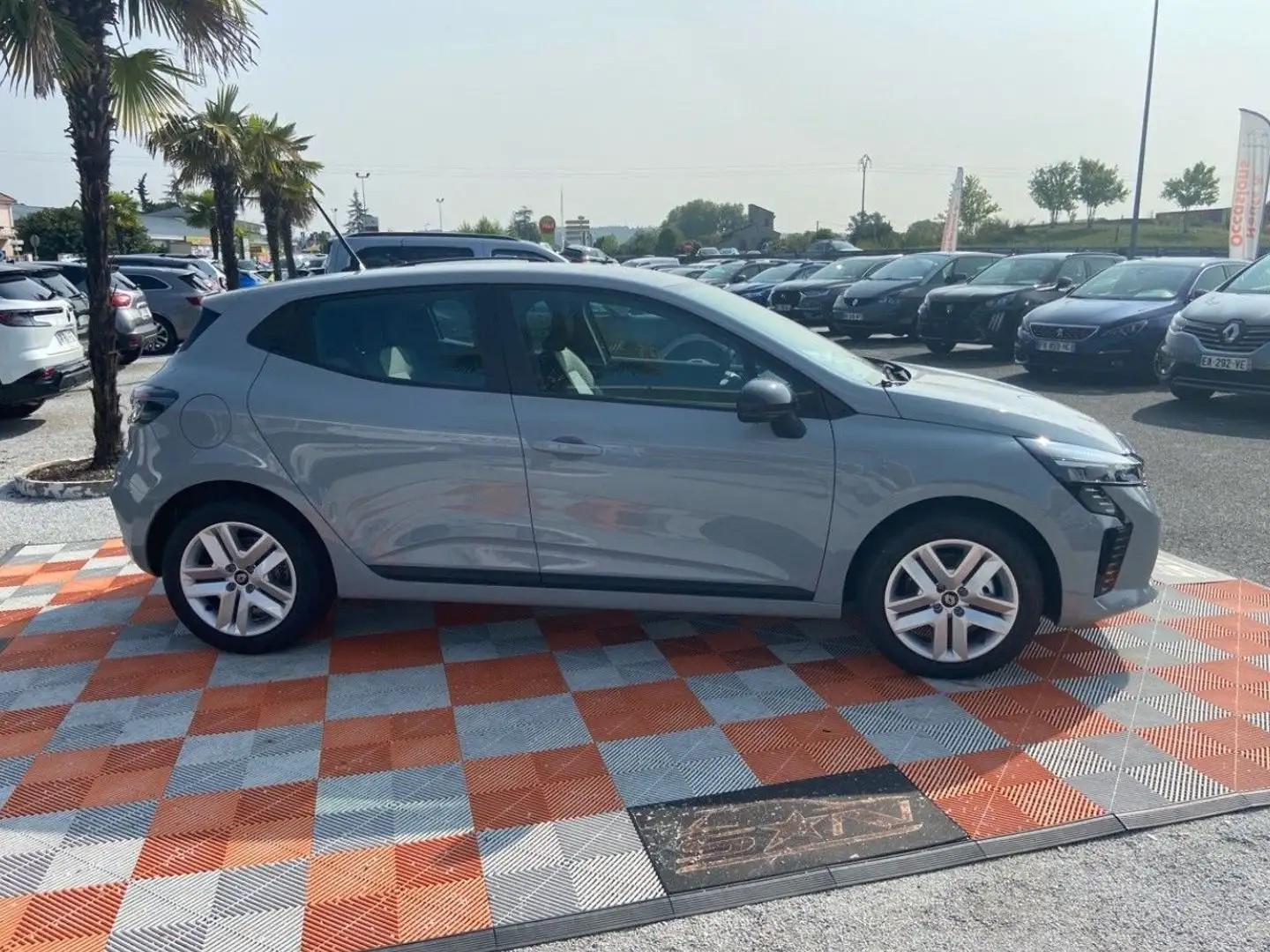 Renault Clio V TCe 90 BV6 EVOLUTION Ecran Caméra Radar Gris - 2