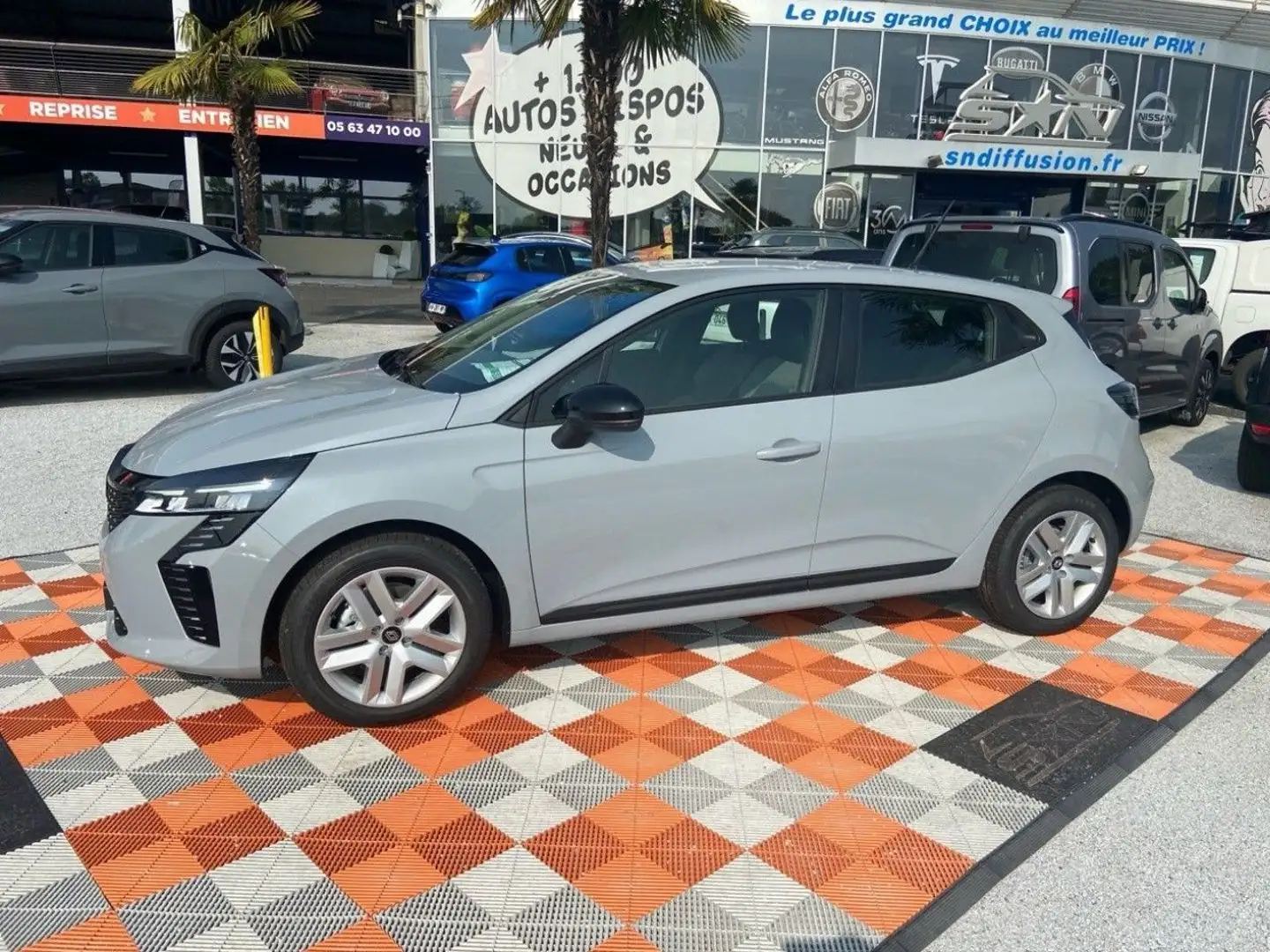 Renault Clio V TCe 90 BV6 EVOLUTION Ecran Caméra Radar Gris - 1