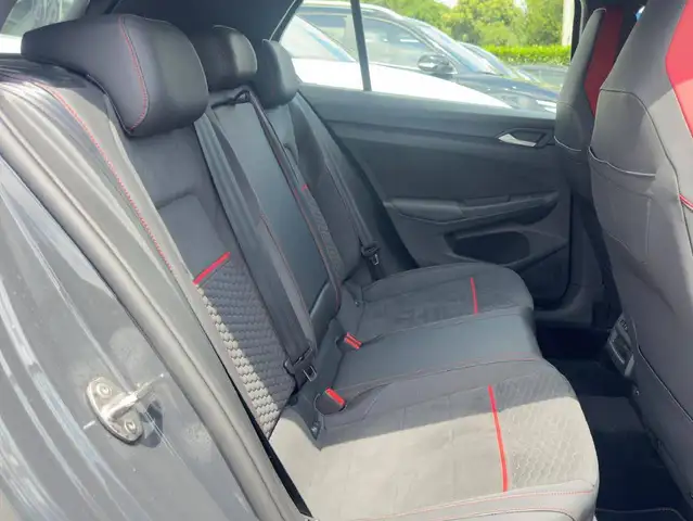 Volkswagen Golf view 12