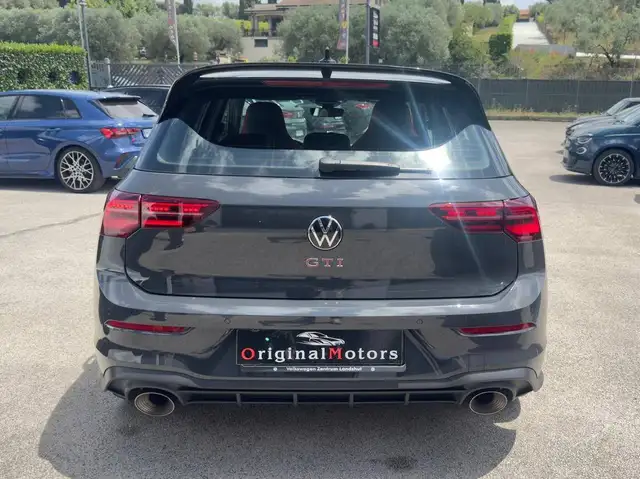 Volkswagen Golf view 6
