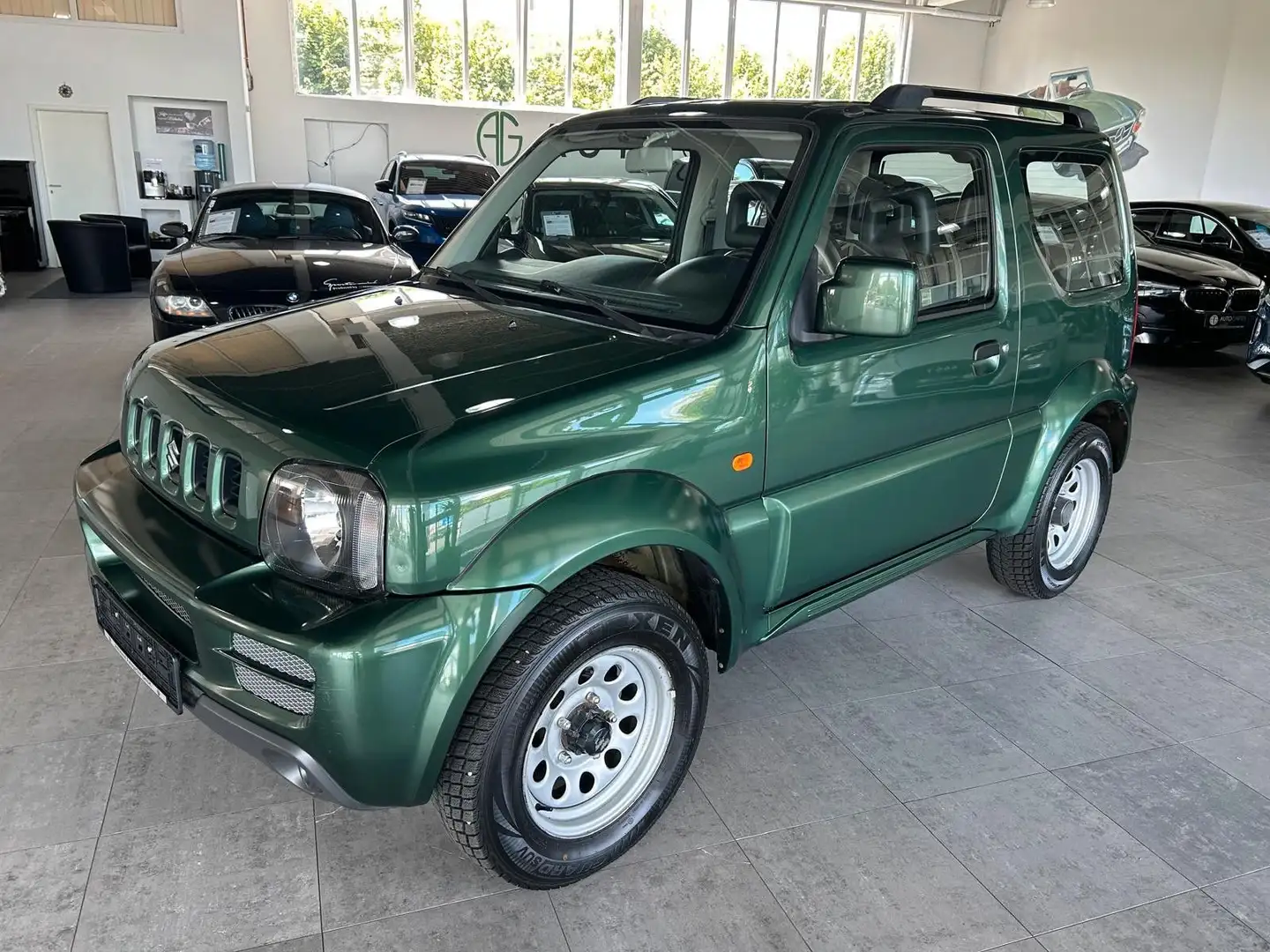 Suzuki Jimny Club Lim.AHK. Vert - 1