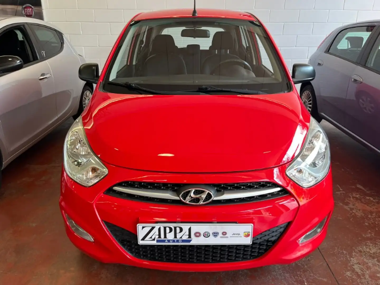 Hyundai i10 1.1 12V Classic Roşu - 2