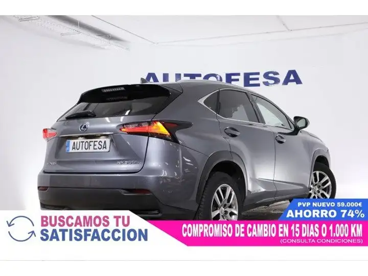 Lexus NX 300h Executive 4WD 2015, foto 5