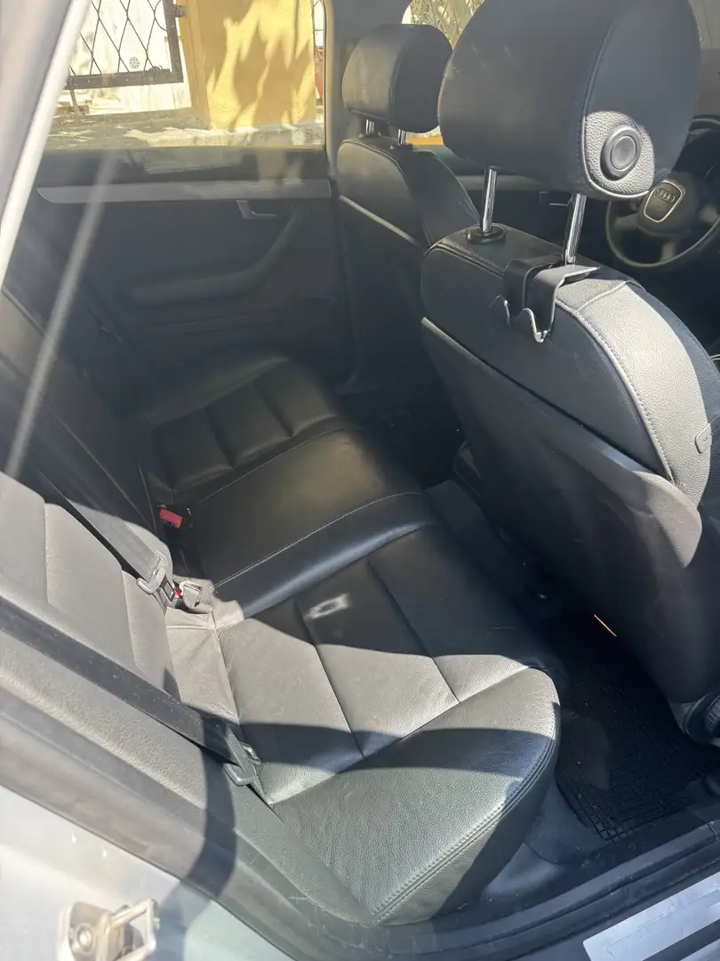 Audi A4 Avant 1.8t quattro GPL - 2