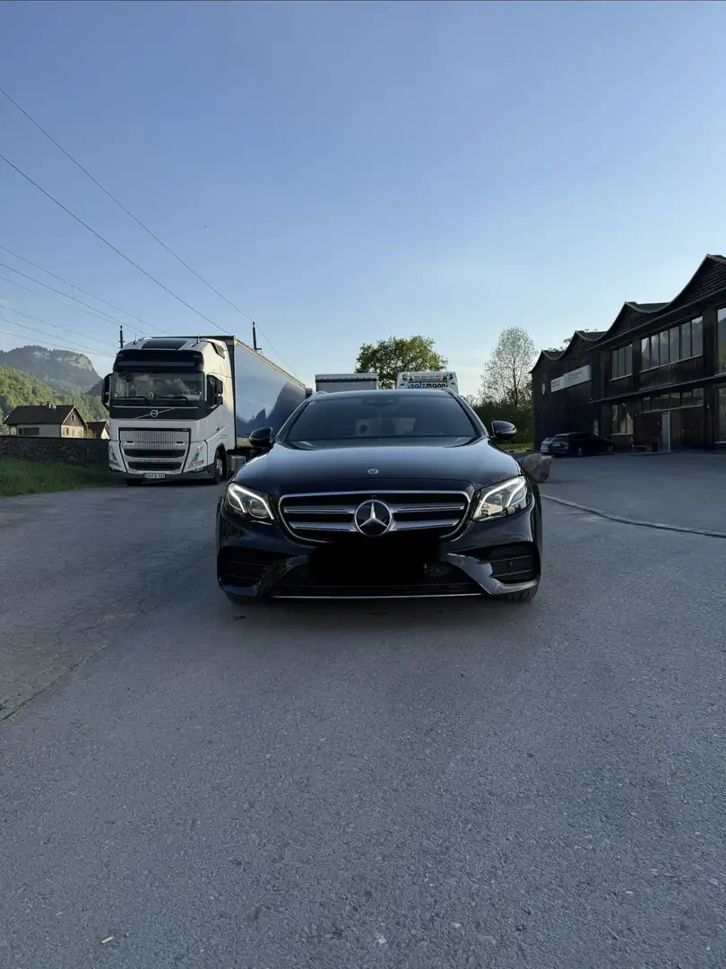 Mercedes-Benz E 220 d T Exclusive 4MATIC Aut. - 1