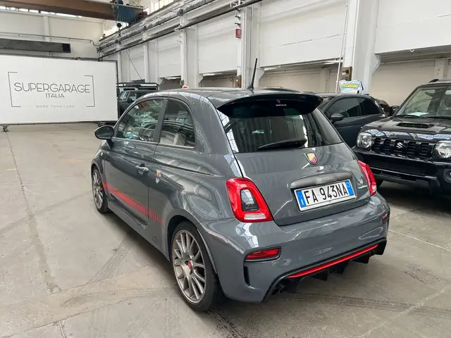 Abarth 595 view 5
