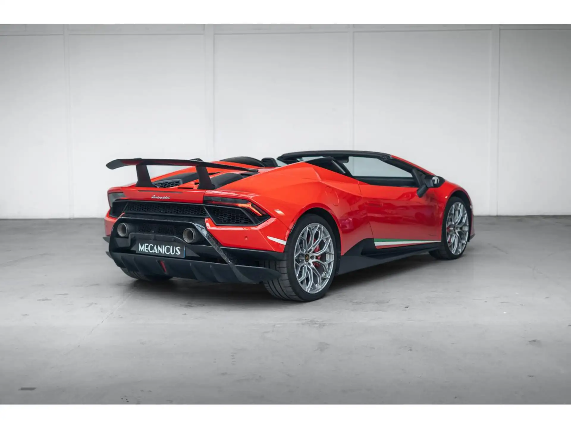 람보르기니 우라칸 Performante Spyder 2018 빨강 사진 2