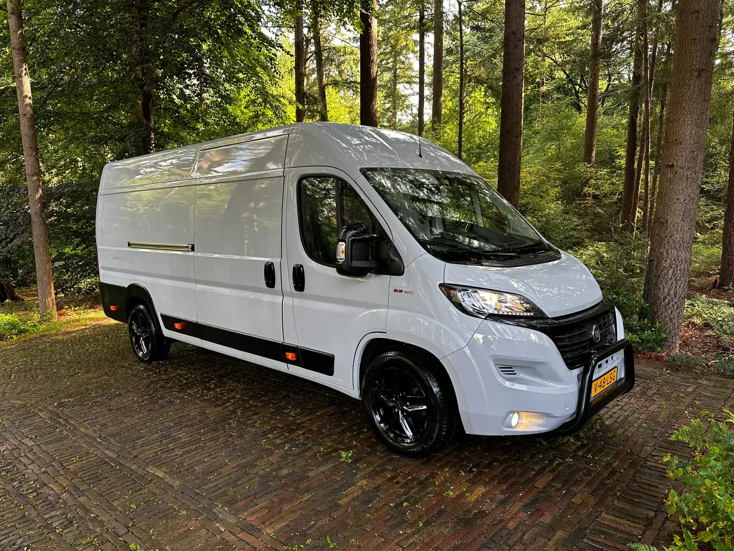 Fiat Ducato Ducato 2.3 180pk 2019 euro6 automaat buscamper Zilver - 1