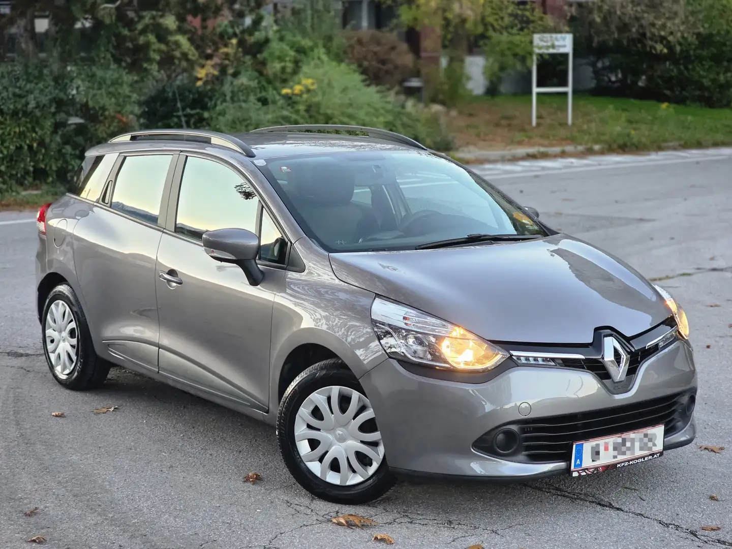 Renault Clio Grandtour ENERGY TCe 90 Expression - 2
