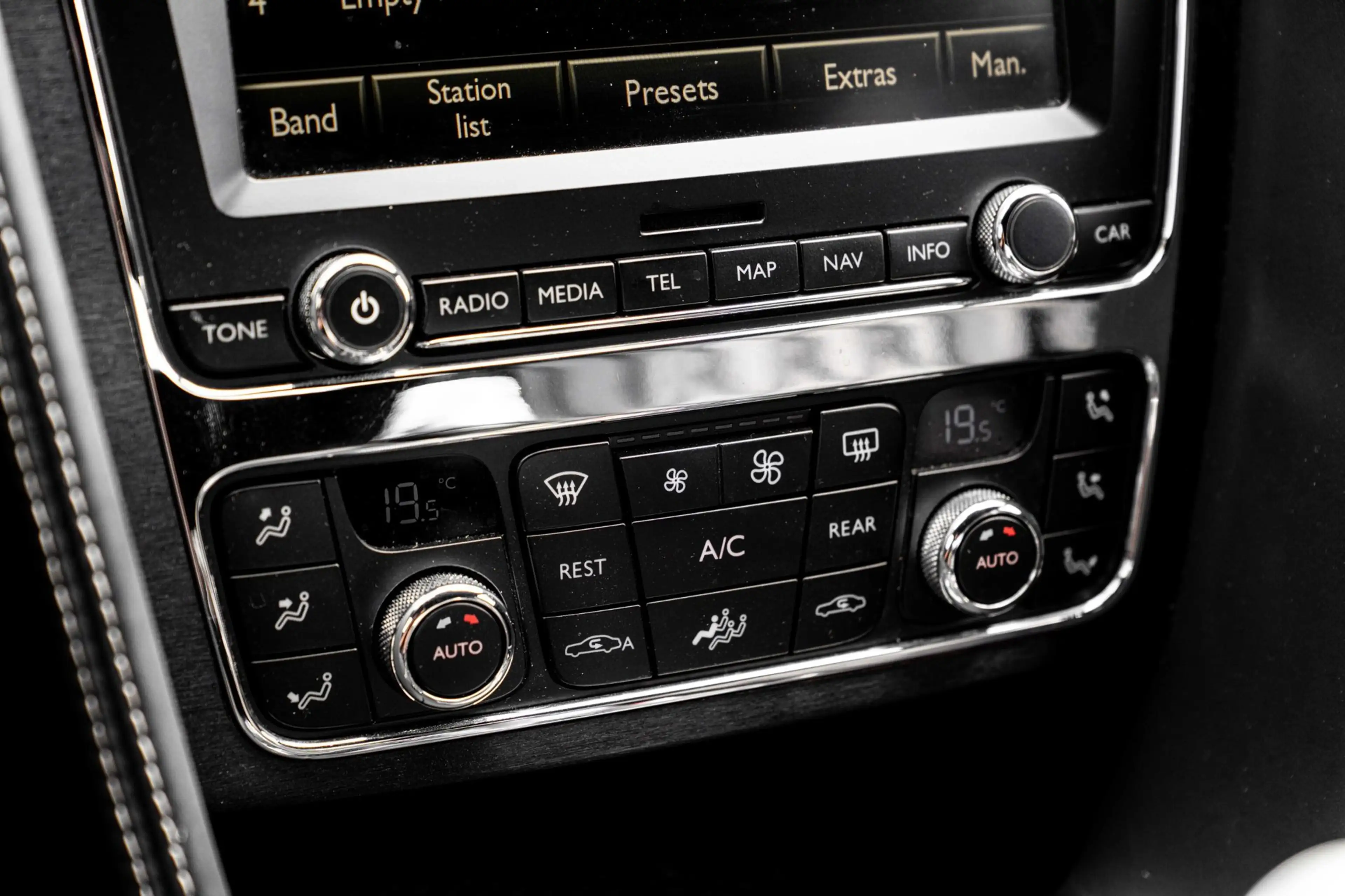 Bentley Flying Spur 4.0 V8 507 PK | Massage | Softclose | Schuifdak | — photo 30