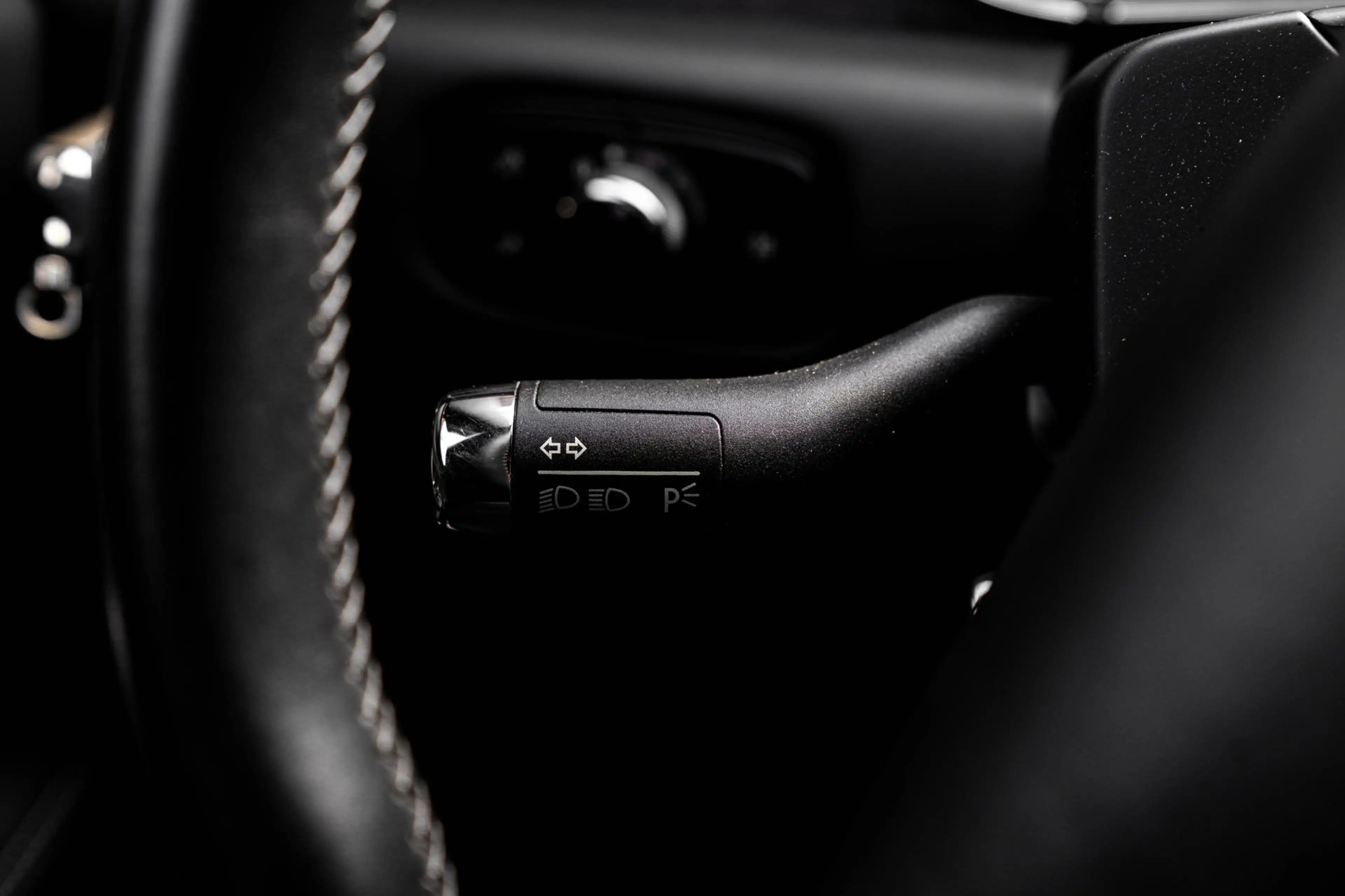 Bentley Flying Spur 4.0 V8 507 PK | Massage | Softclose | Schuifdak | — photo 44