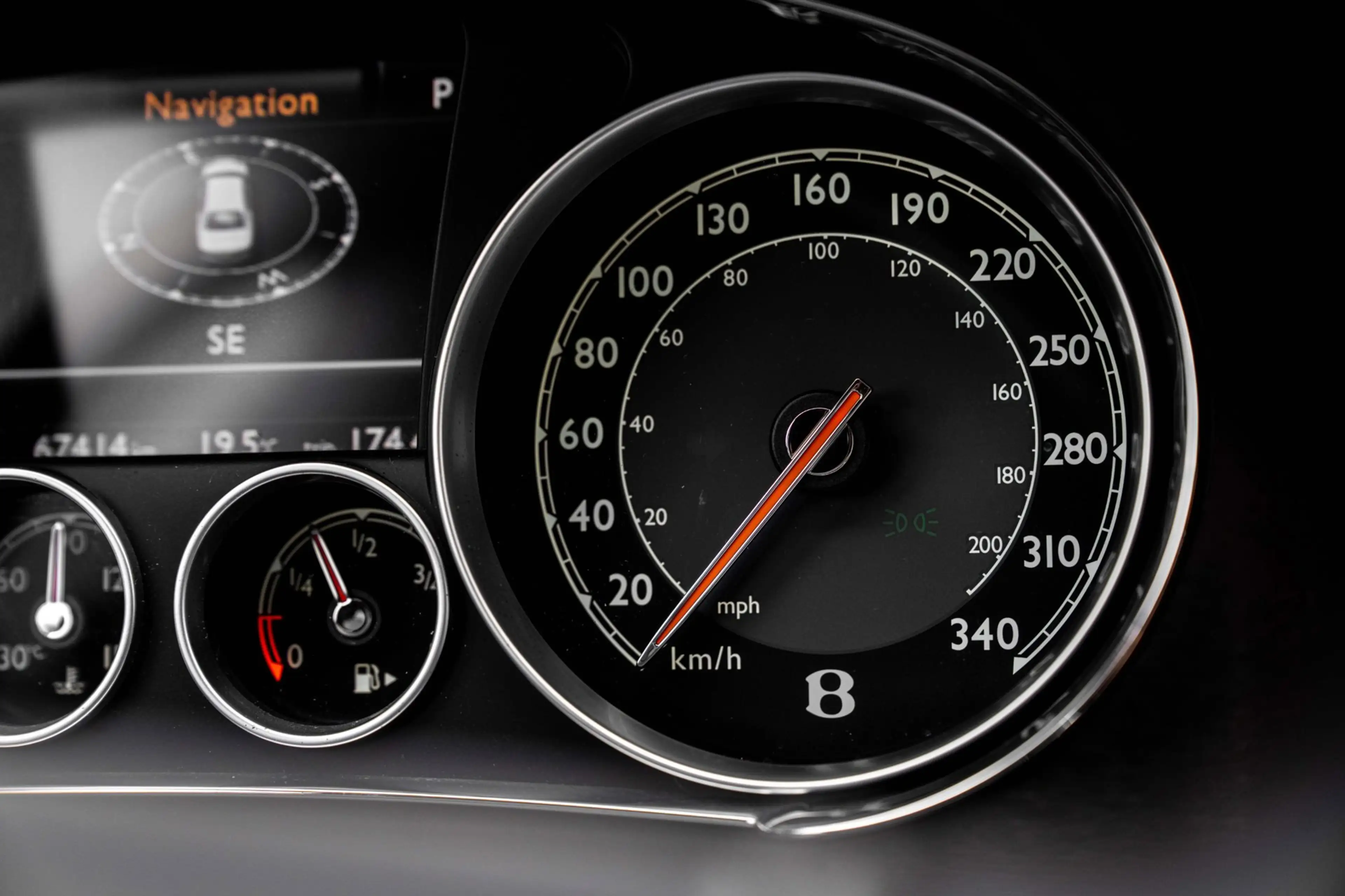 Bentley Flying Spur 4.0 V8 507 PK | Massage | Softclose | Schuifdak | — photo 39