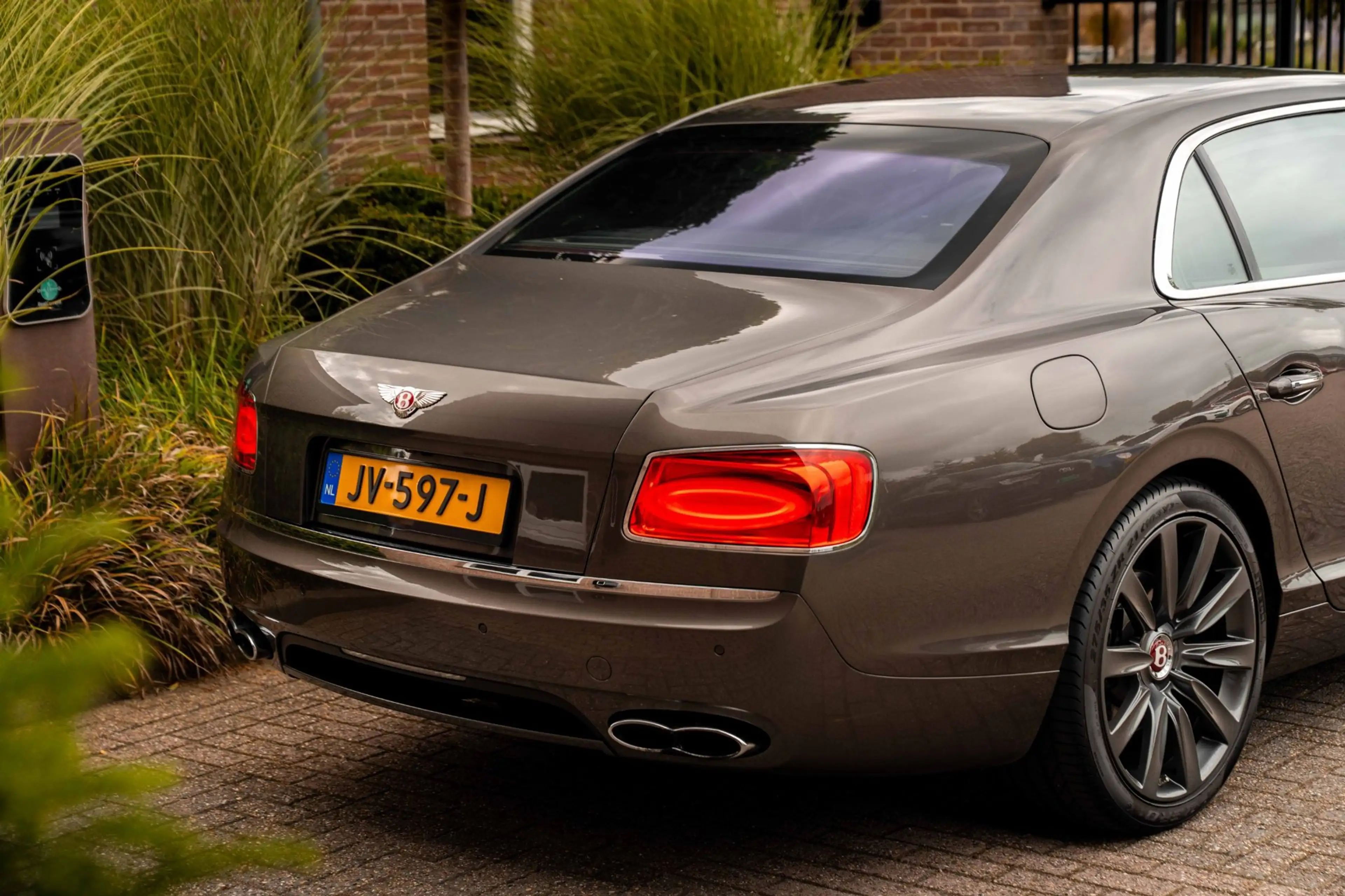 Bentley Flying Spur 4.0 V8 507 PK | Massage | Softclose | Schuifdak | — photo 9
