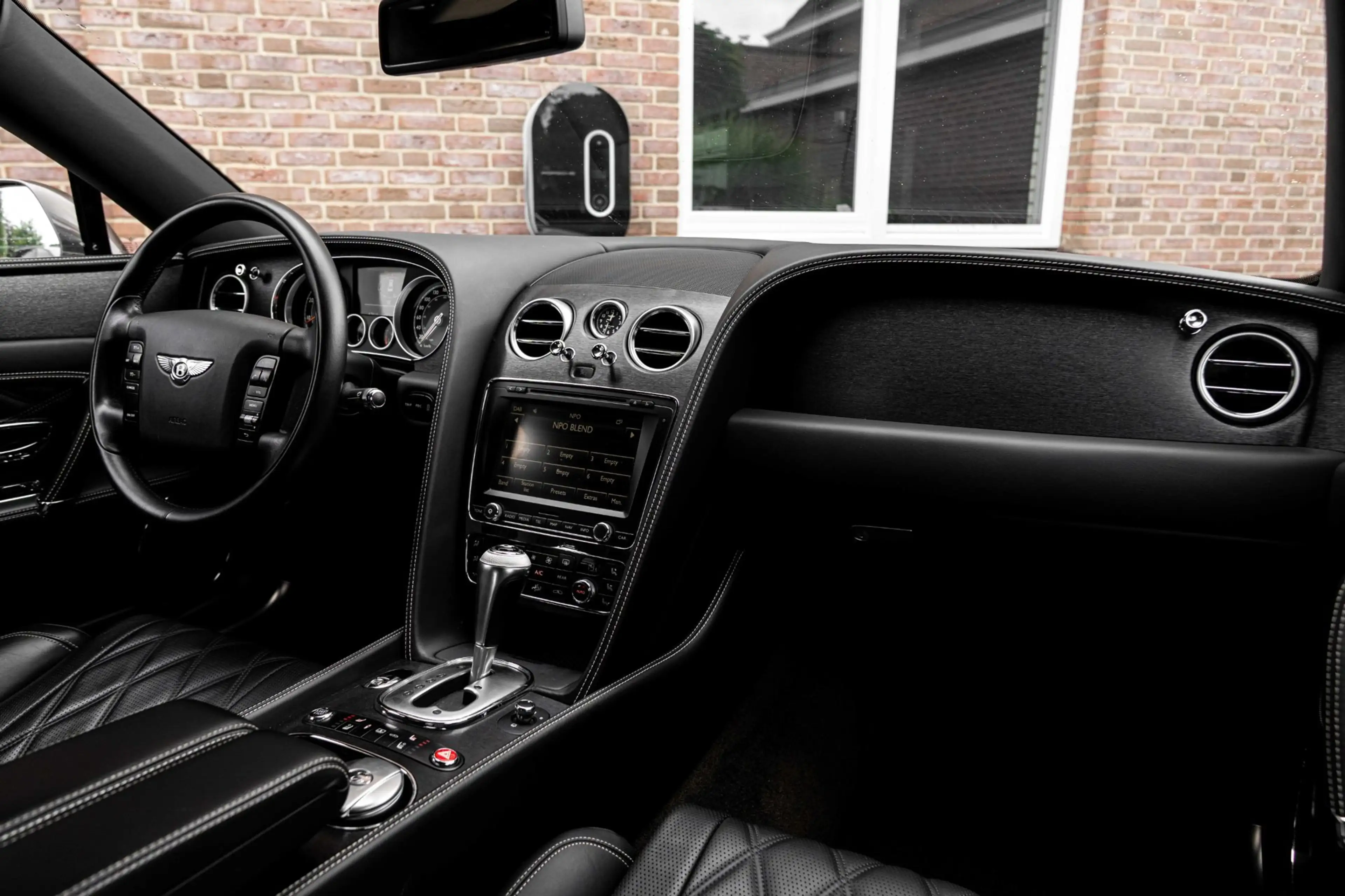Bentley Flying Spur 4.0 V8 507 PK | Massage | Softclose | Schuifdak | — photo 20
