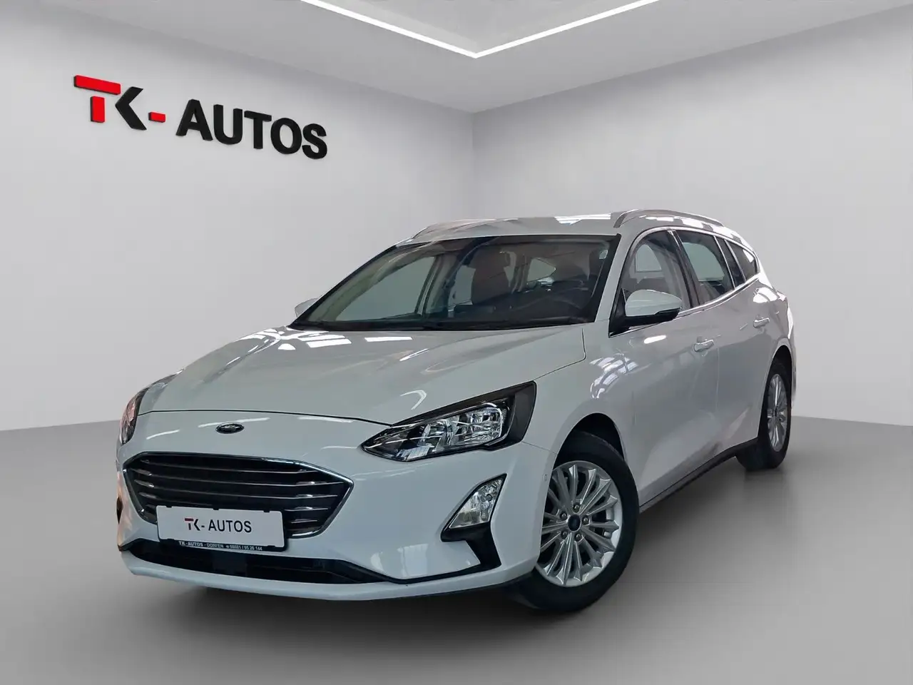Ford Focus Turnier 2.0 Titanium,Navi,LED,Tempo,Kamera — photo 1 of 28