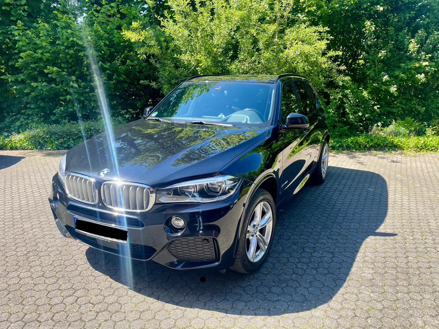BMW X5 X5 Diesel xDrive 40d M-Paket Pano AHK 360° HUD Schwarz - 2