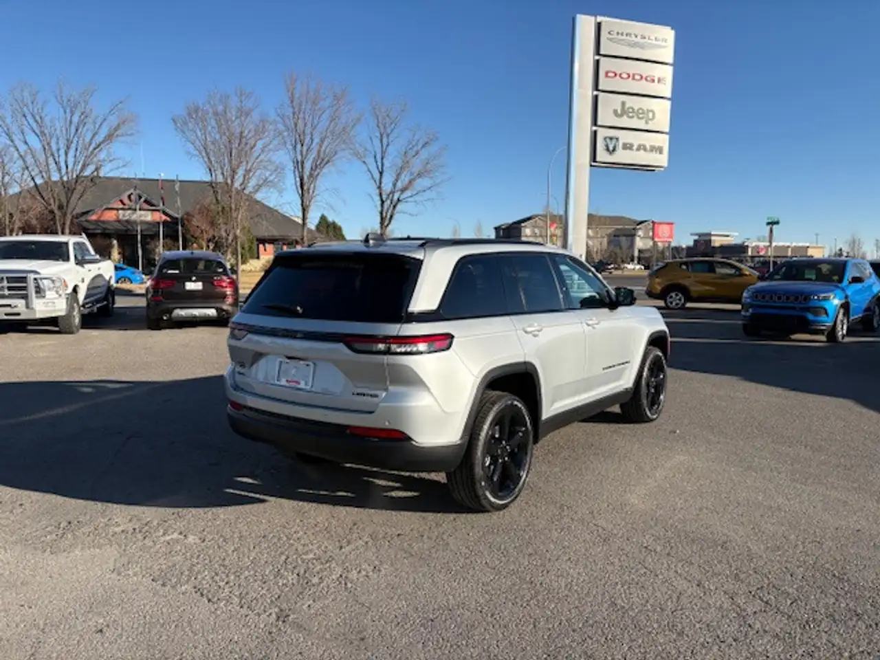 Jeep Grand Cherokee снимка Jeep Grand Cherokee