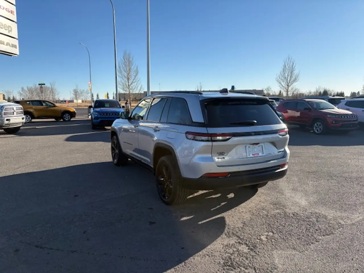 Jeep Grand Cherokee снимка Jeep Grand Cherokee