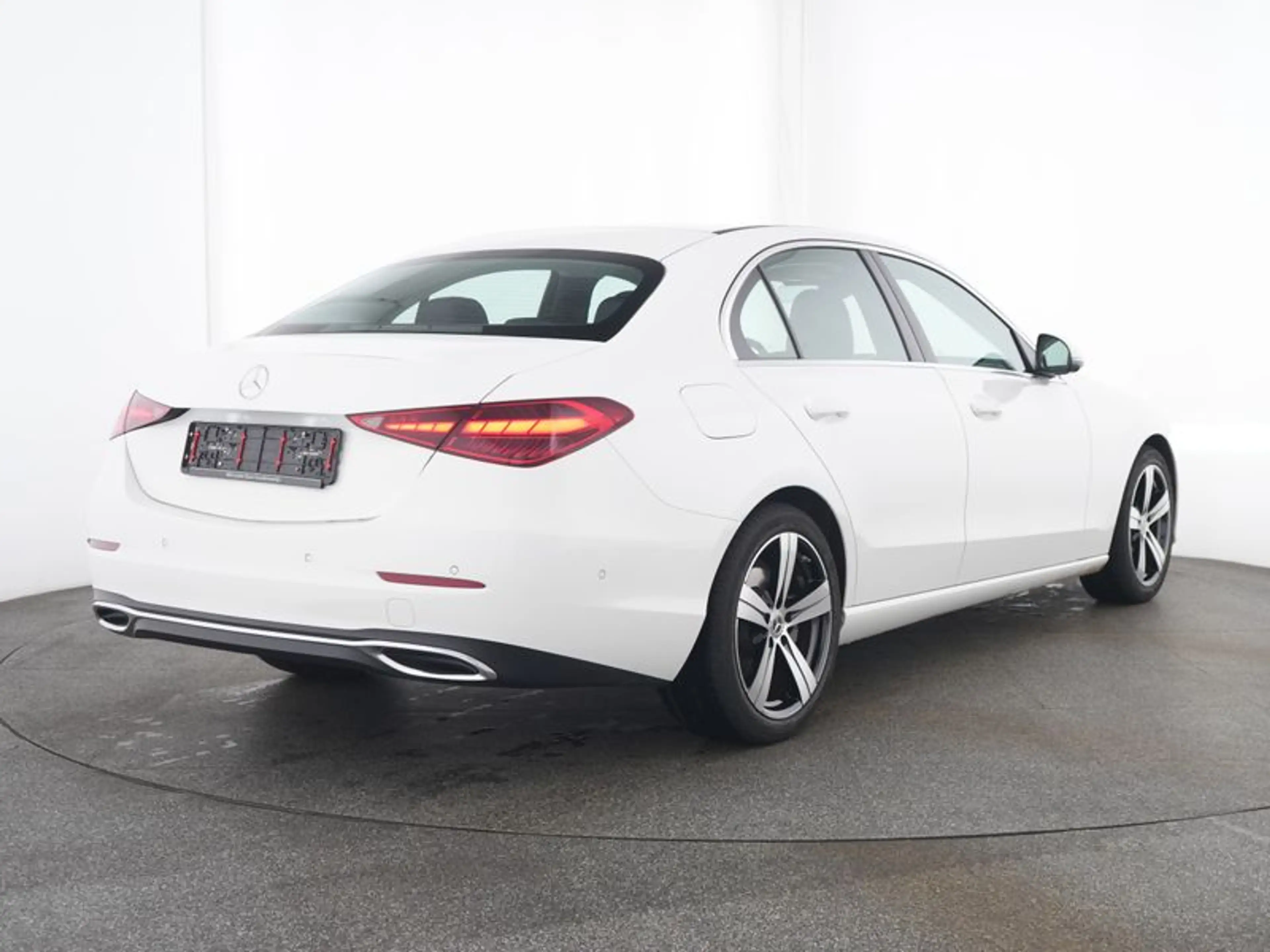 Mercedes-Benz C 180 AVANTGARDE|AMBI|MBUX|SHZ|360°|AHK|DISTR|LM — photo 3