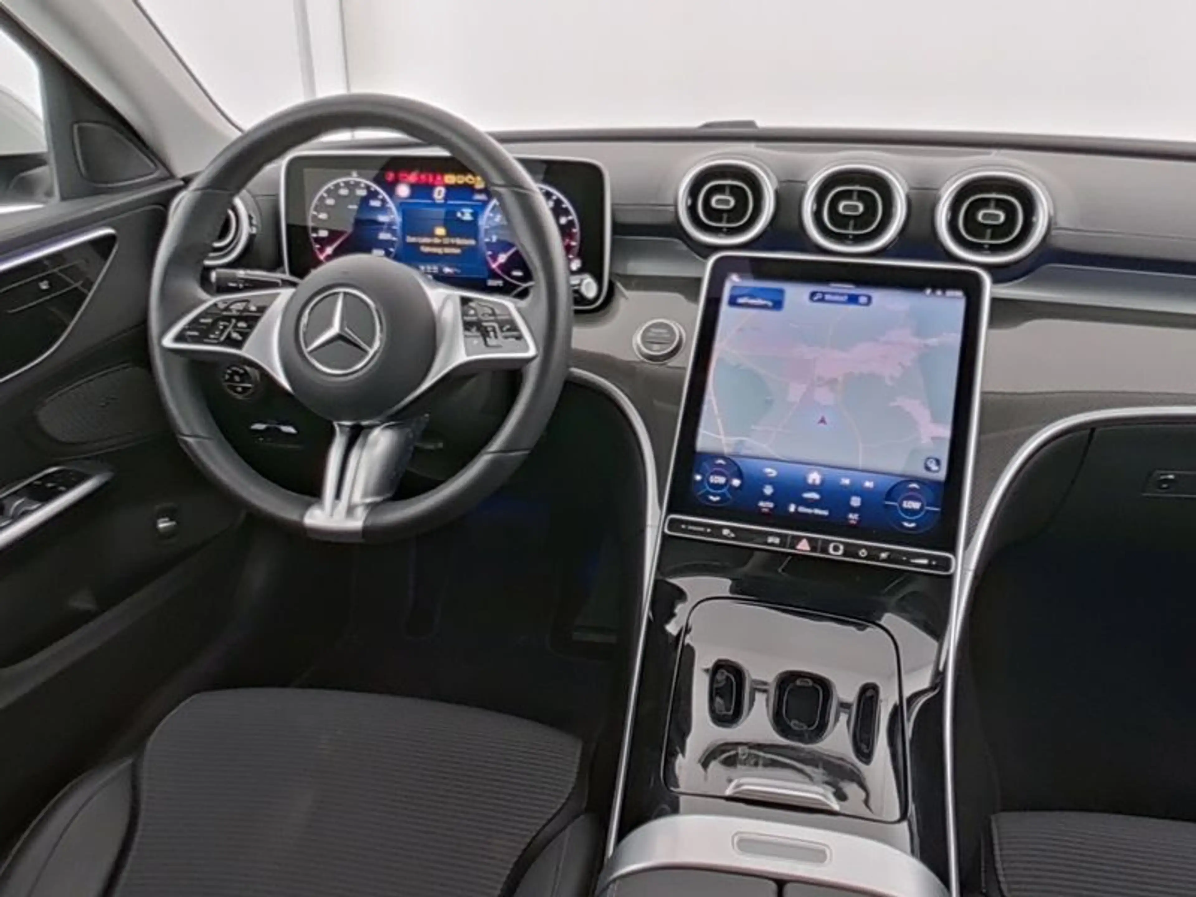 Mercedes-Benz C 180 AVANTGARDE|AMBI|MBUX|SHZ|360°|AHK|DISTR|LM — photo 6