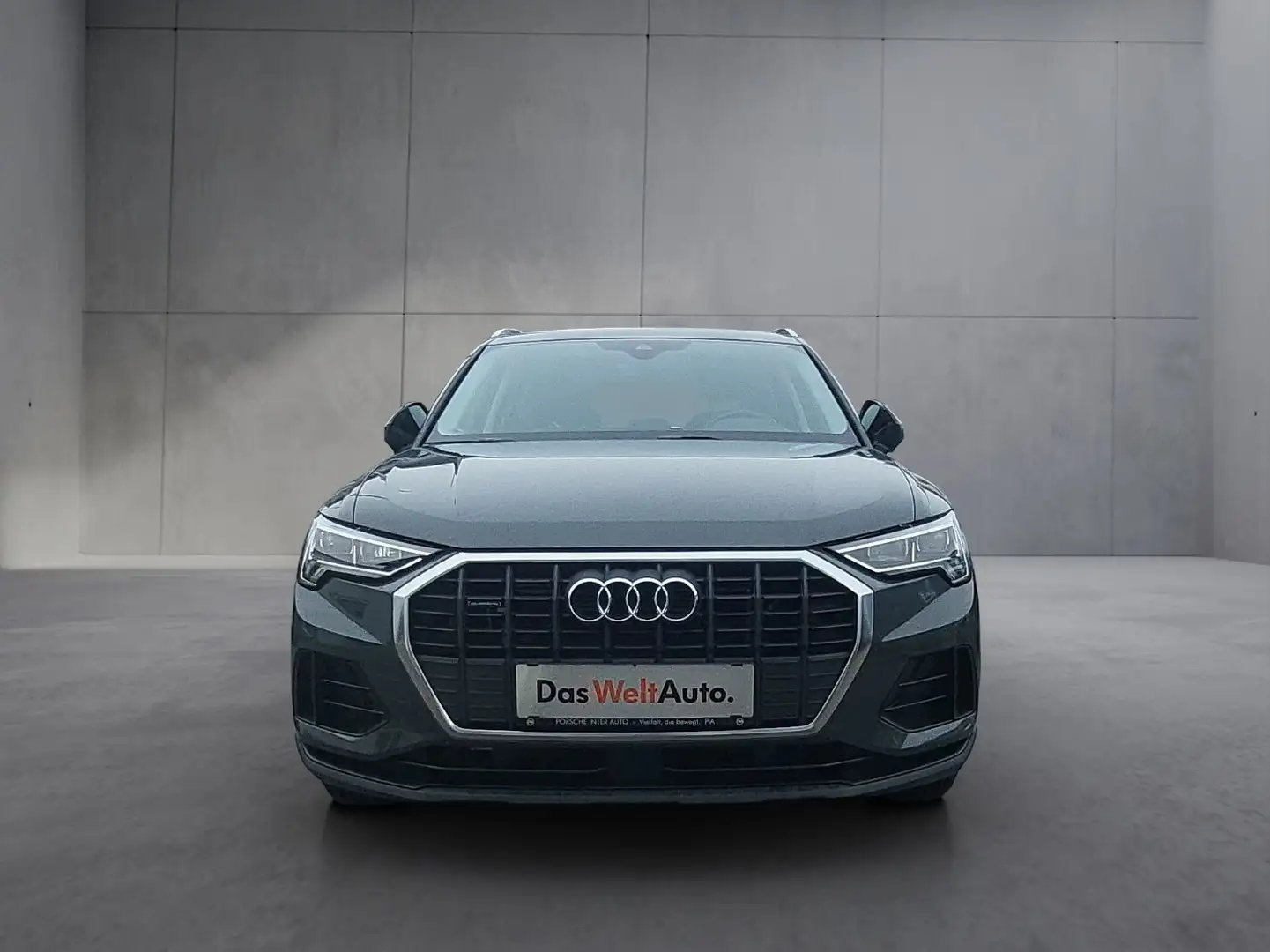 Audi Q3 40 TFSI quattro intense Grau - 2