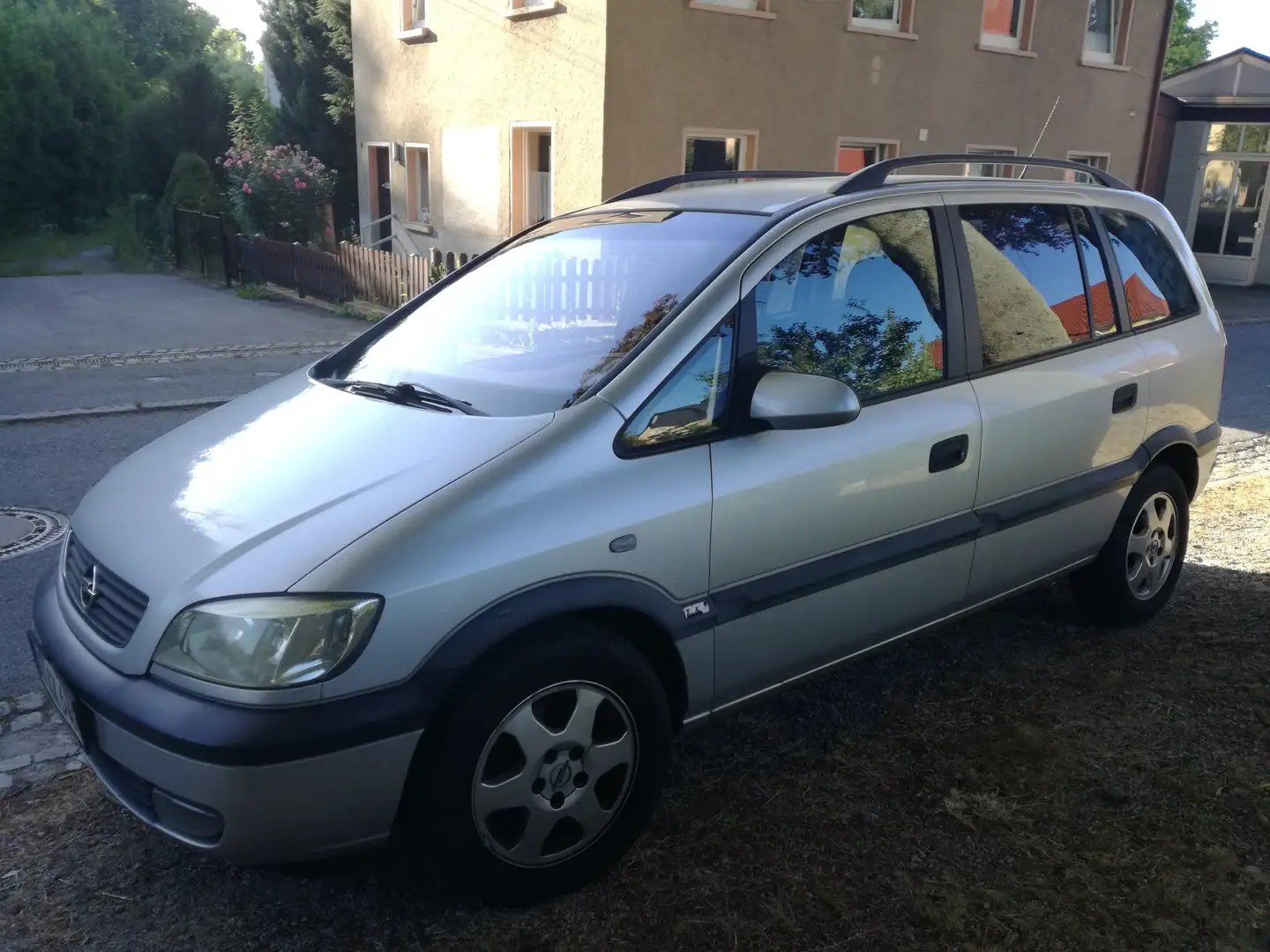 Opel Zafira Zafira 1.8 Selection Free Argent - 1
