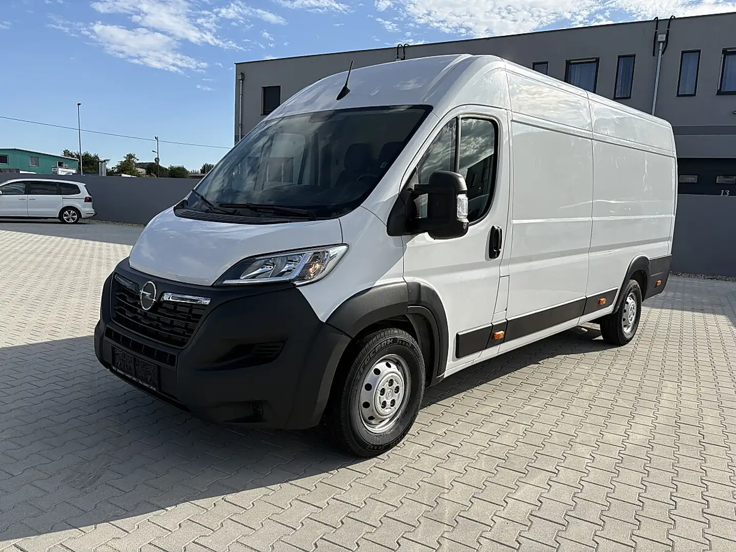 Opel Movano L4H2 2.2 BlueHDi 140 S&S Cargo Edition 3... Weiß - 1