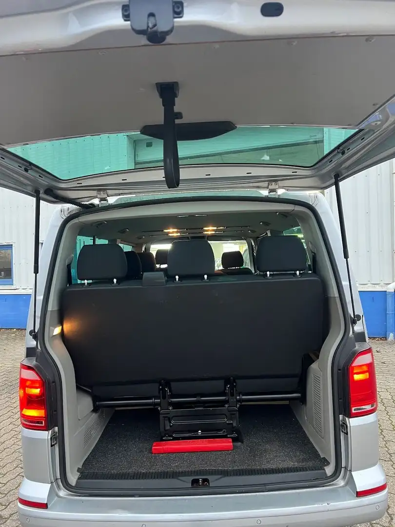Volkswagen T6 Caravelle Plateado - 2