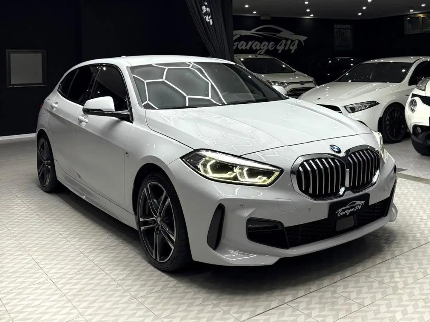 BMW 118 Serie 1 F40 118d Msport auto Weiß - 1