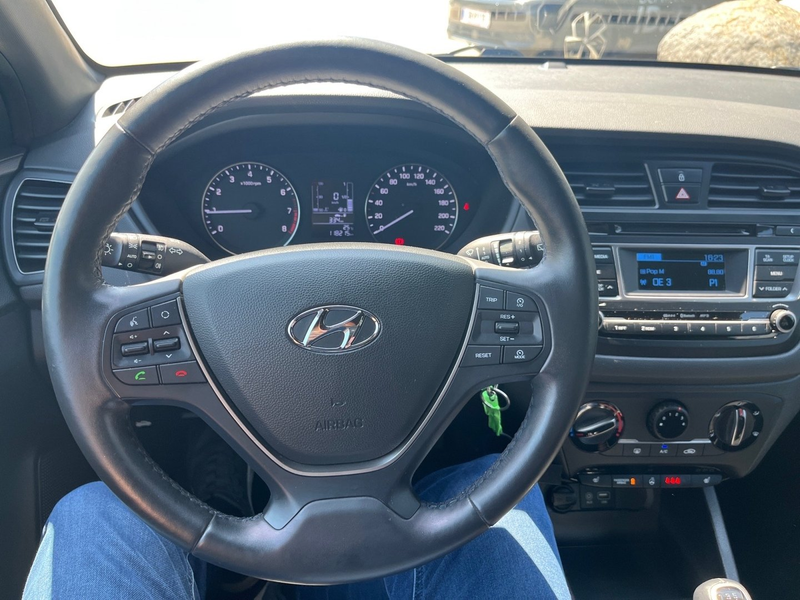 Hyundai i20 1,25 Go — photo 9