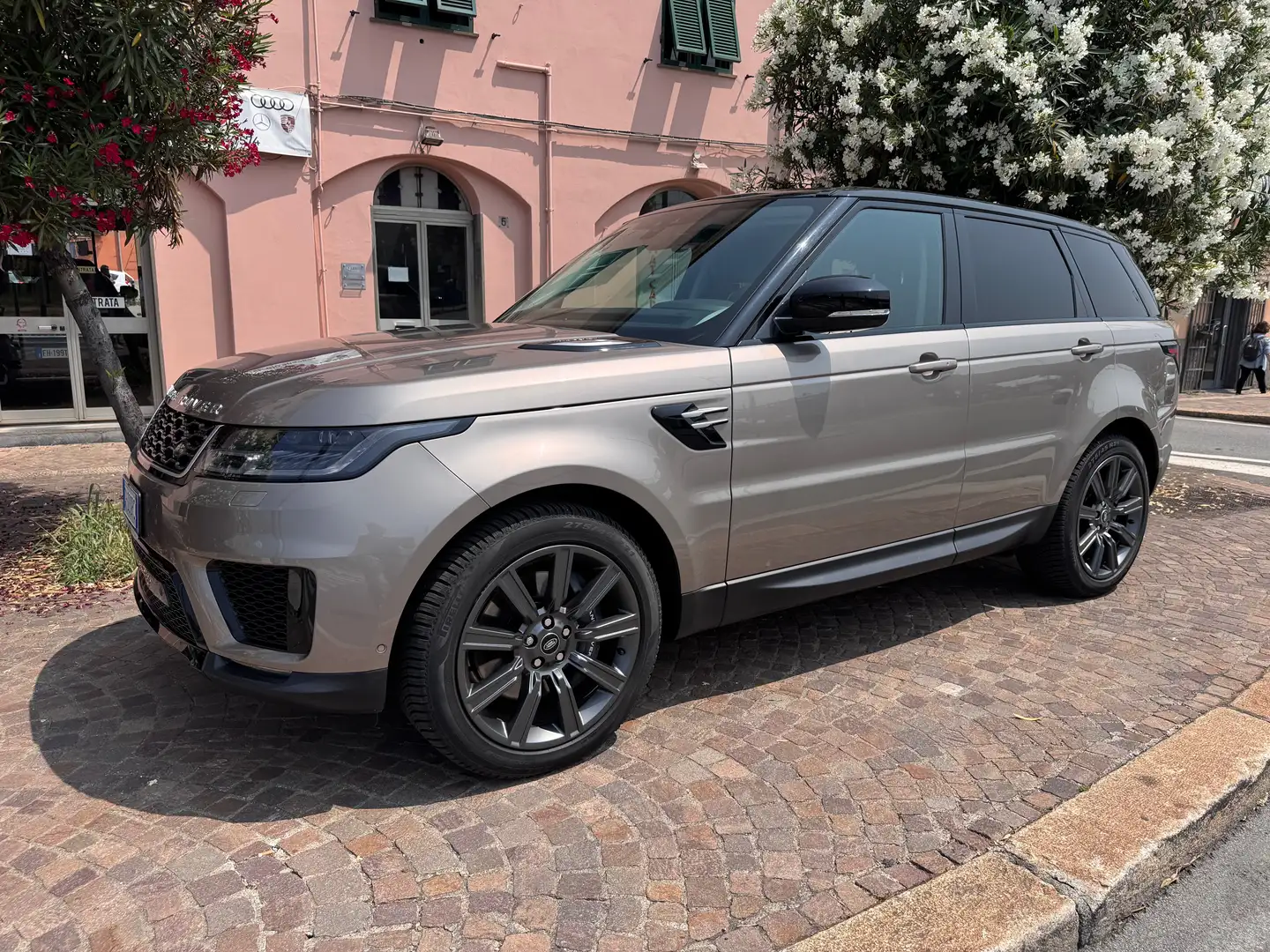 Land Rover Range Rover Sport Range Rover Sport 2.0 si4 phev SE 404cv auto my19 Beige - 1