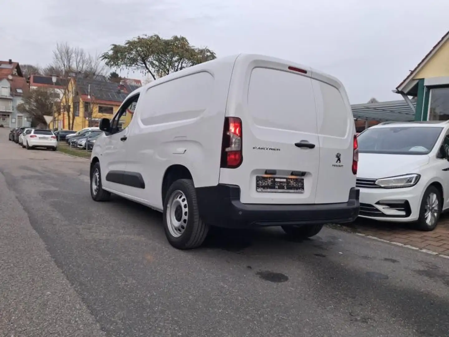 Peugeot Partner Peugeot Partner 1,5 HDI L2 NAVI+KAMERA+KLIMA Weiß - 2