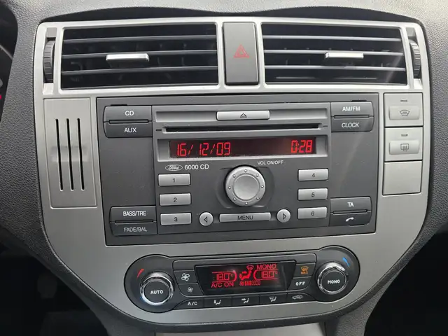 Ford C-Max view 15