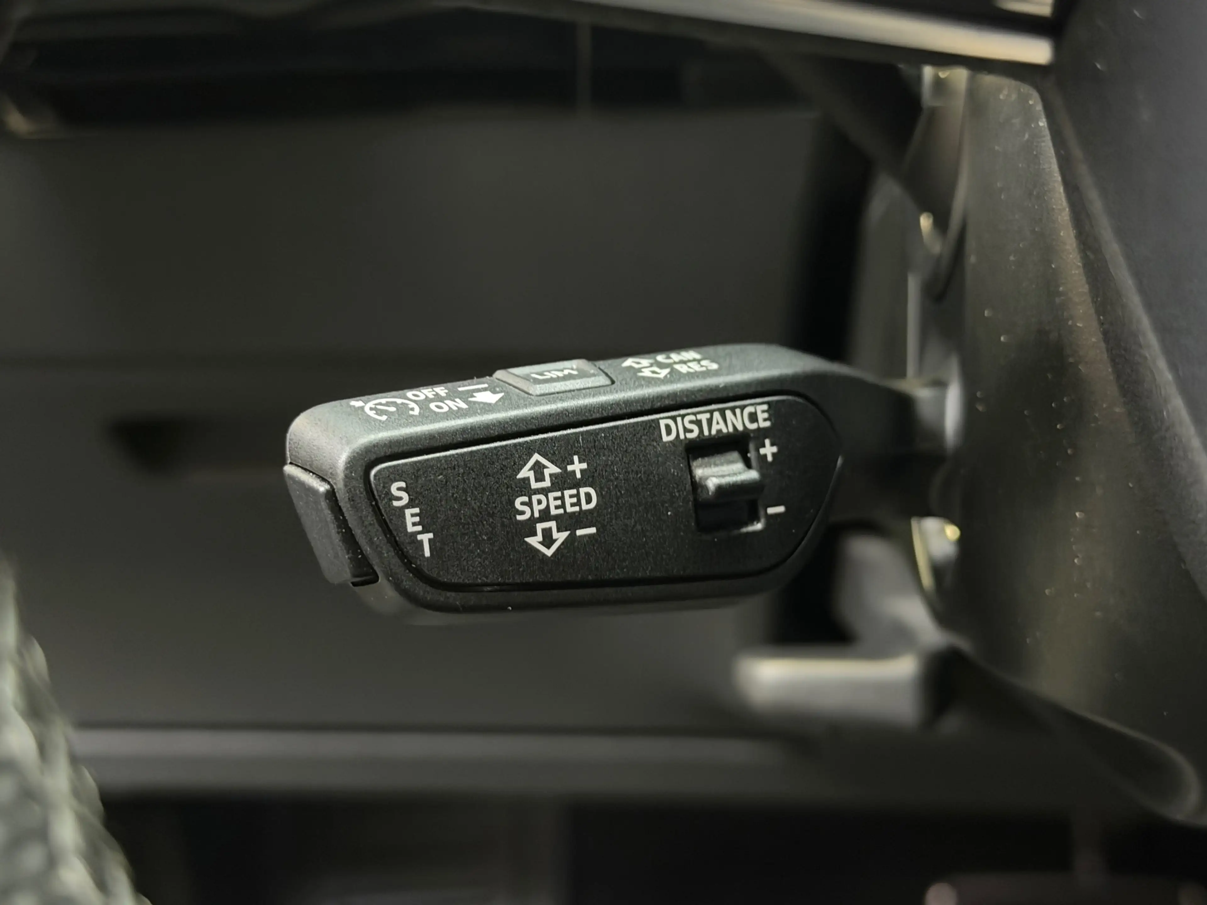 Audi Q8 e-tron SQ8 50 quattro S Edition 95 kWh,21"LM, Pano, Adapt — photo 11