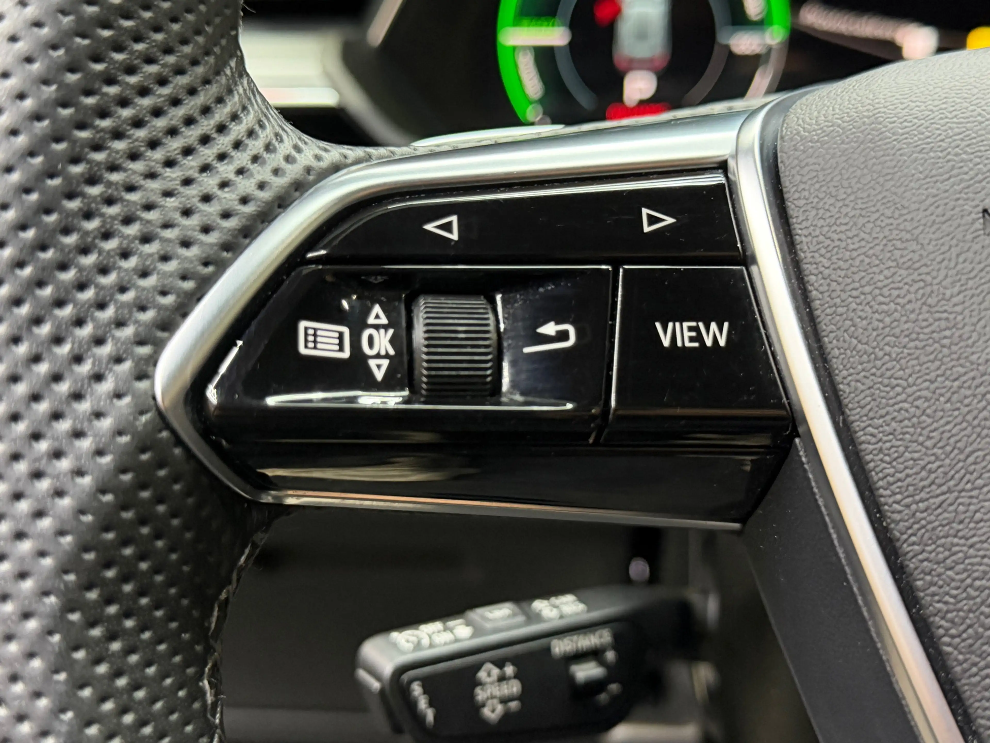 Audi Q8 e-tron SQ8 50 quattro S Edition 95 kWh,21"LM, Pano, Adapt — photo 9