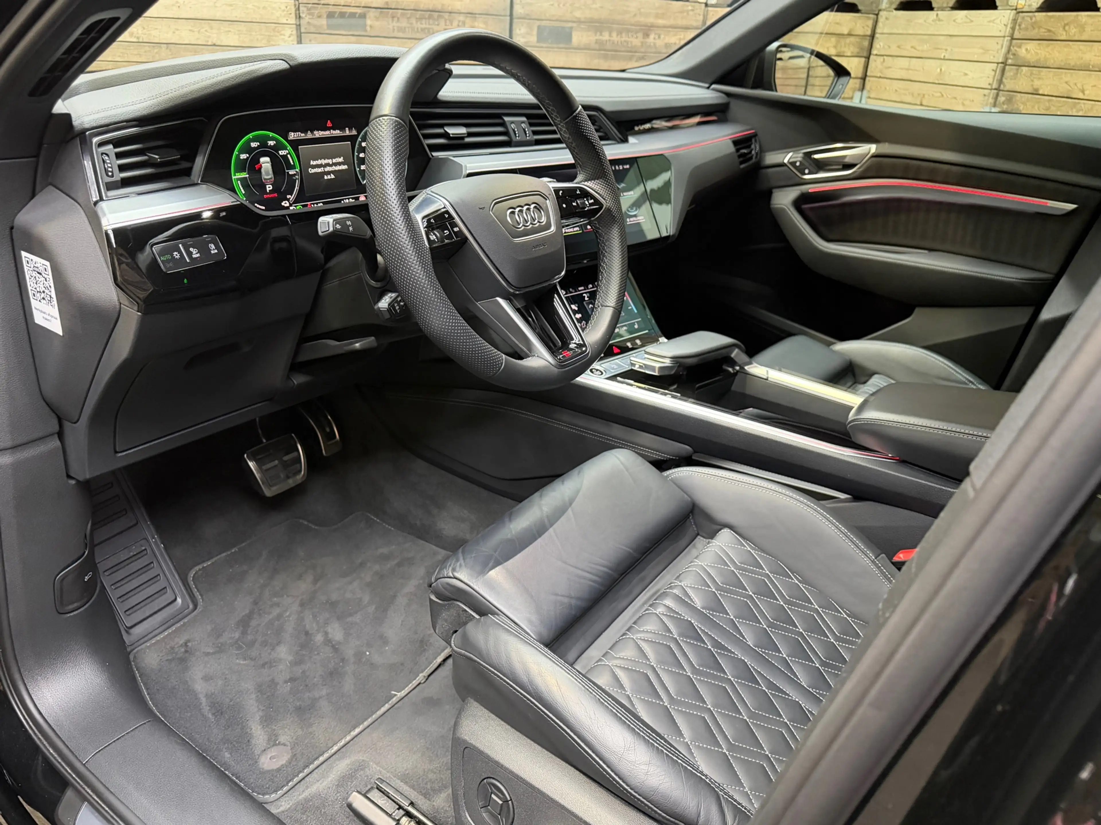 Audi Q8 e-tron SQ8 50 quattro S Edition 95 kWh,21"LM, Pano, Adapt — photo 3