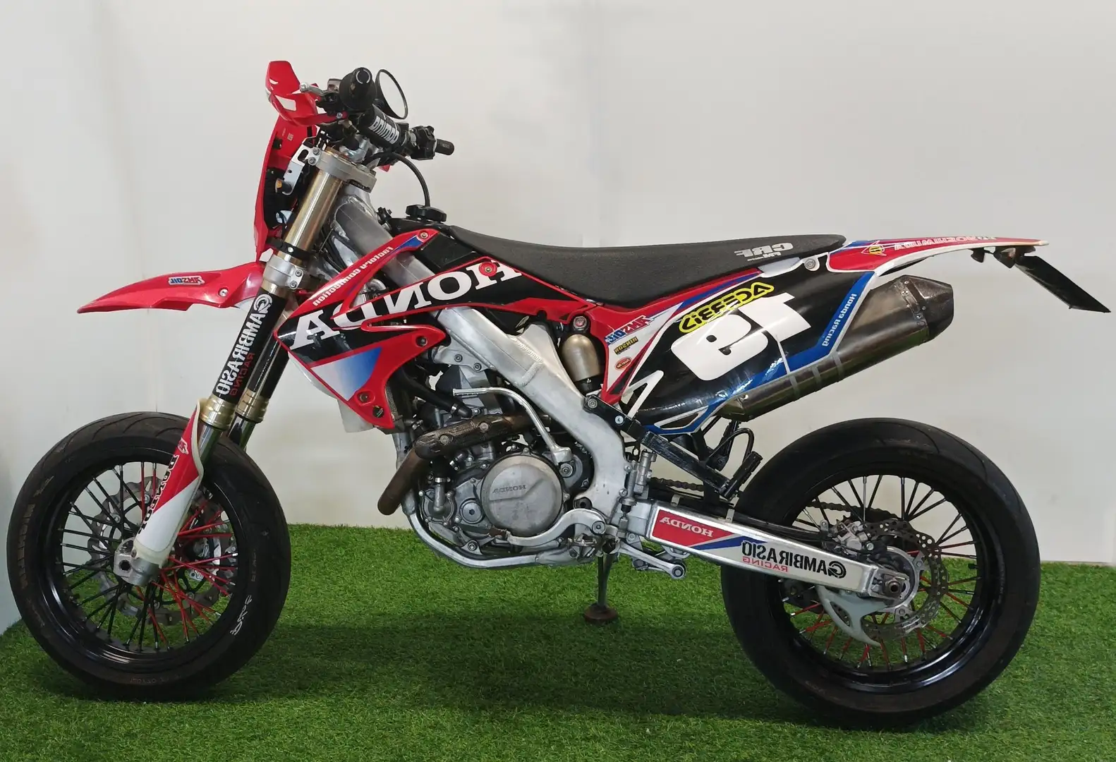 Honda CRF 450 motard Rouge - 1