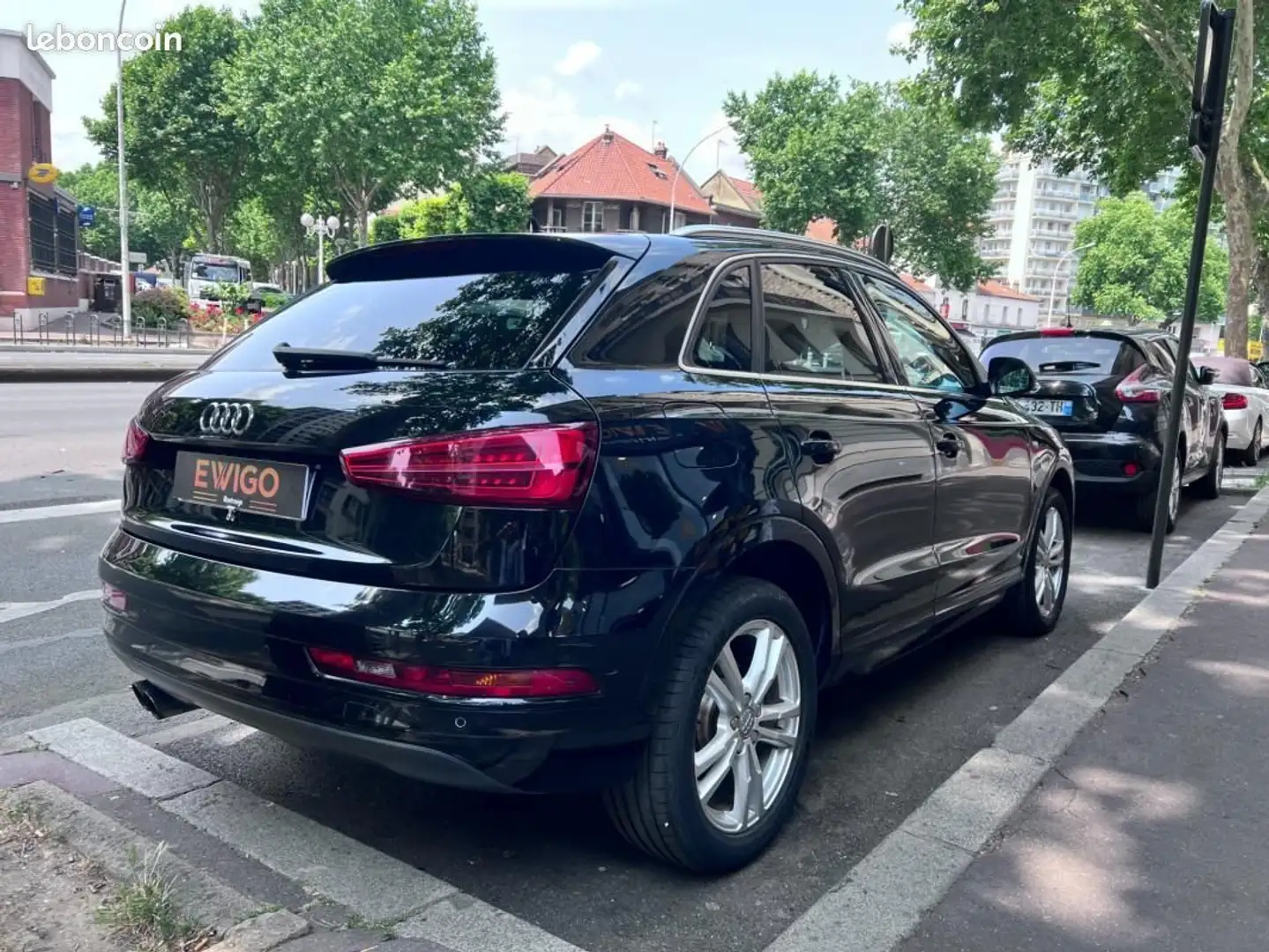 Audi Q3 1.4 COD TFSI 150 AMBIENTE S-TRONIC BVA Schwarz - 2
