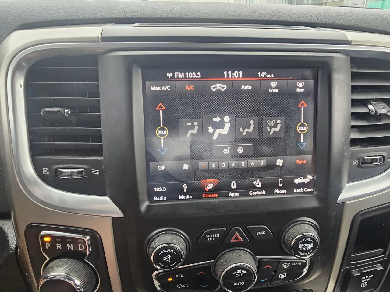 RAM 1500 снимка RAM 1500