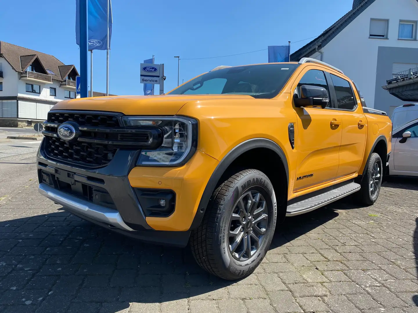 Ford Ranger Wildtrak e-4WD DK, 5 Jahre Garantie Orange - 2