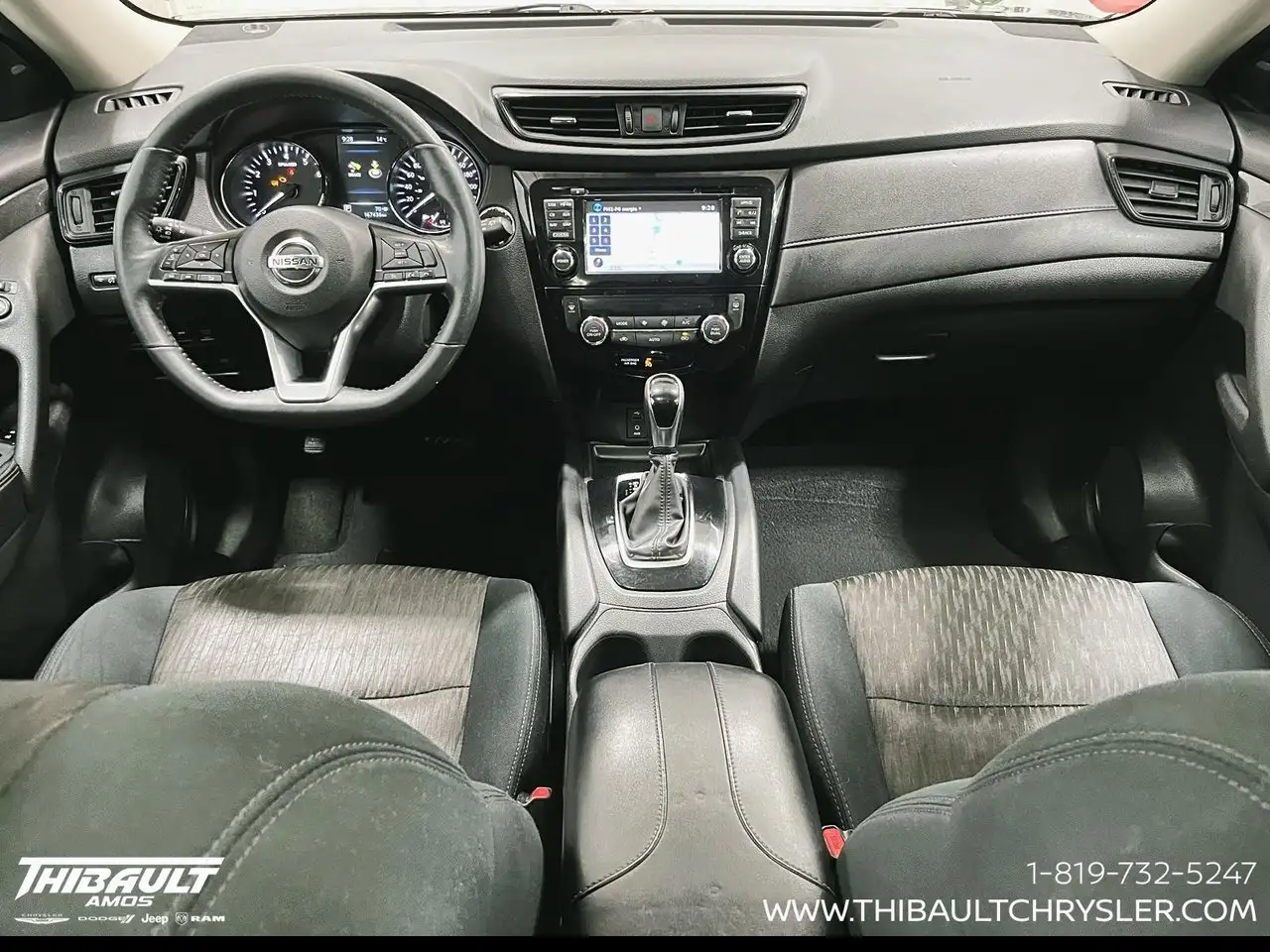 Nissan Rogue снимка Nissan Rogue