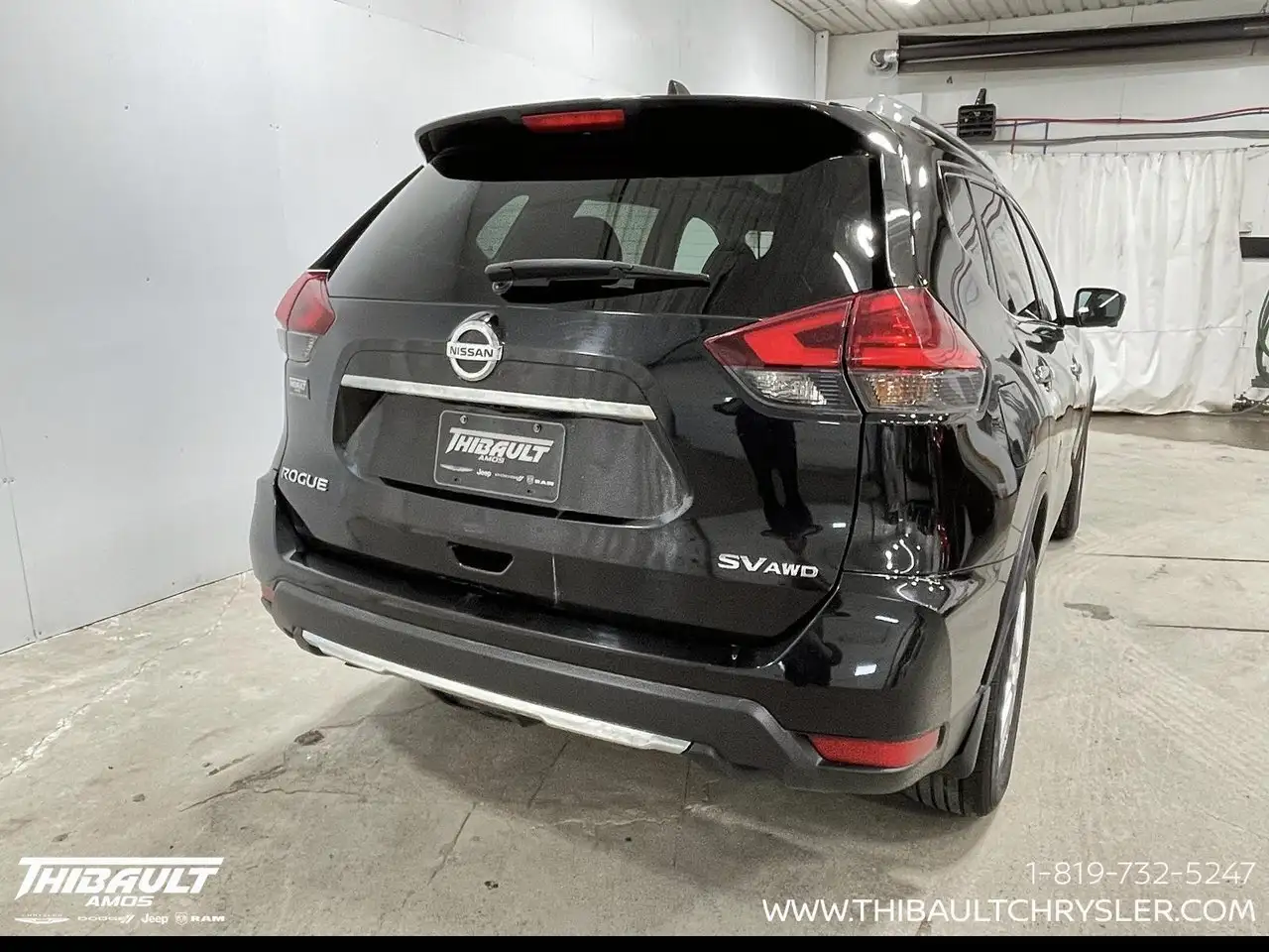 Nissan Rogue снимка Nissan Rogue