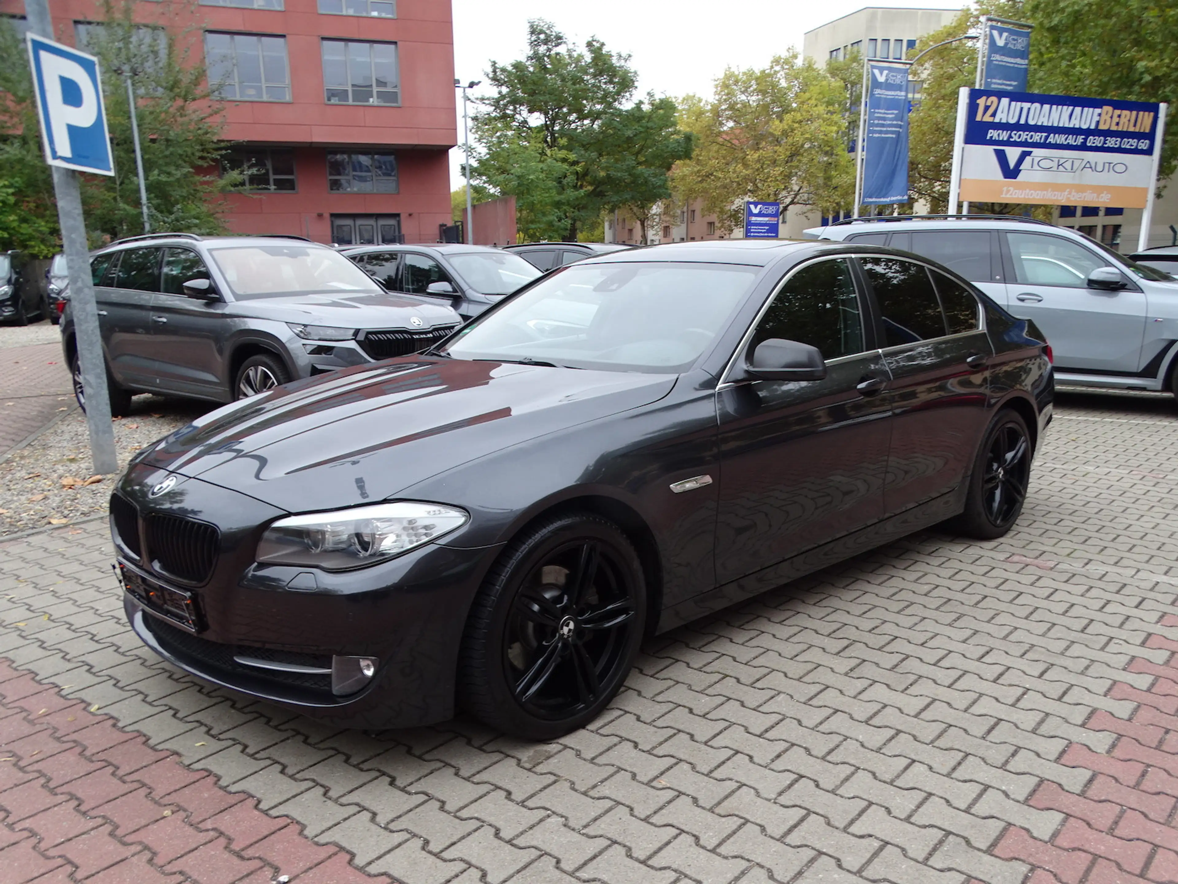 BMW 523 Limousine