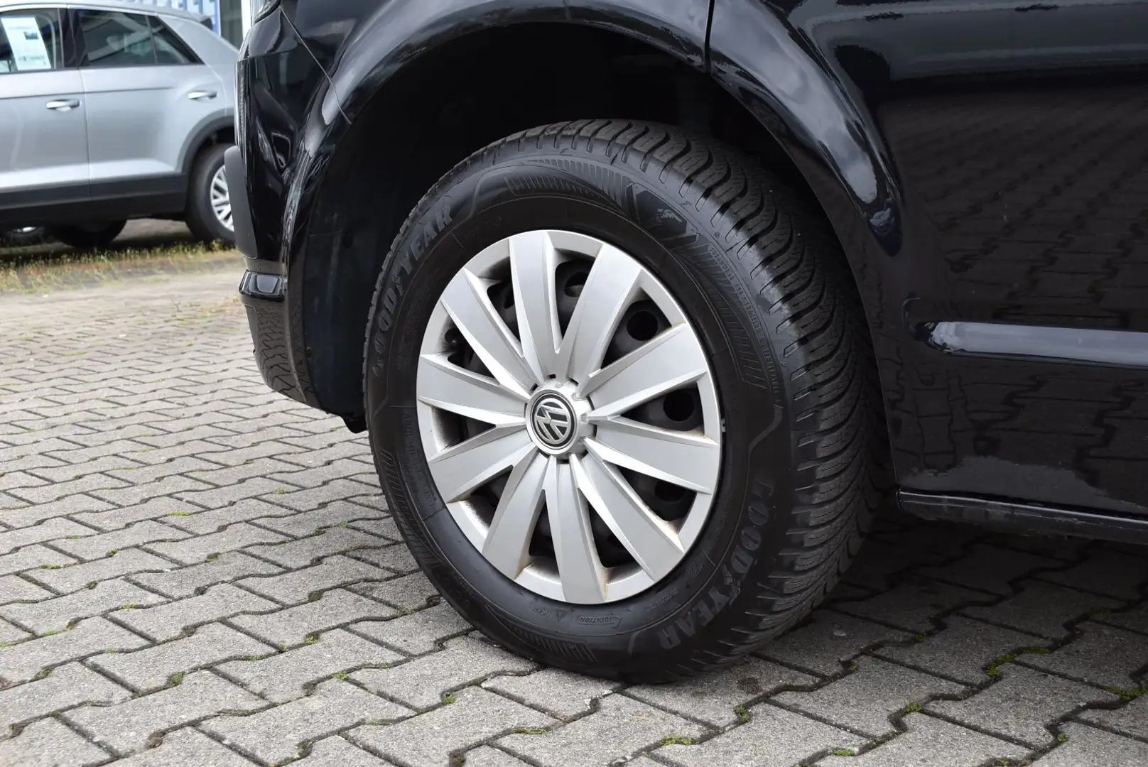 Volkswagen T6 2.0 TDI Multivan Trendline Klimaautomatik PDC Schwarz - 2
