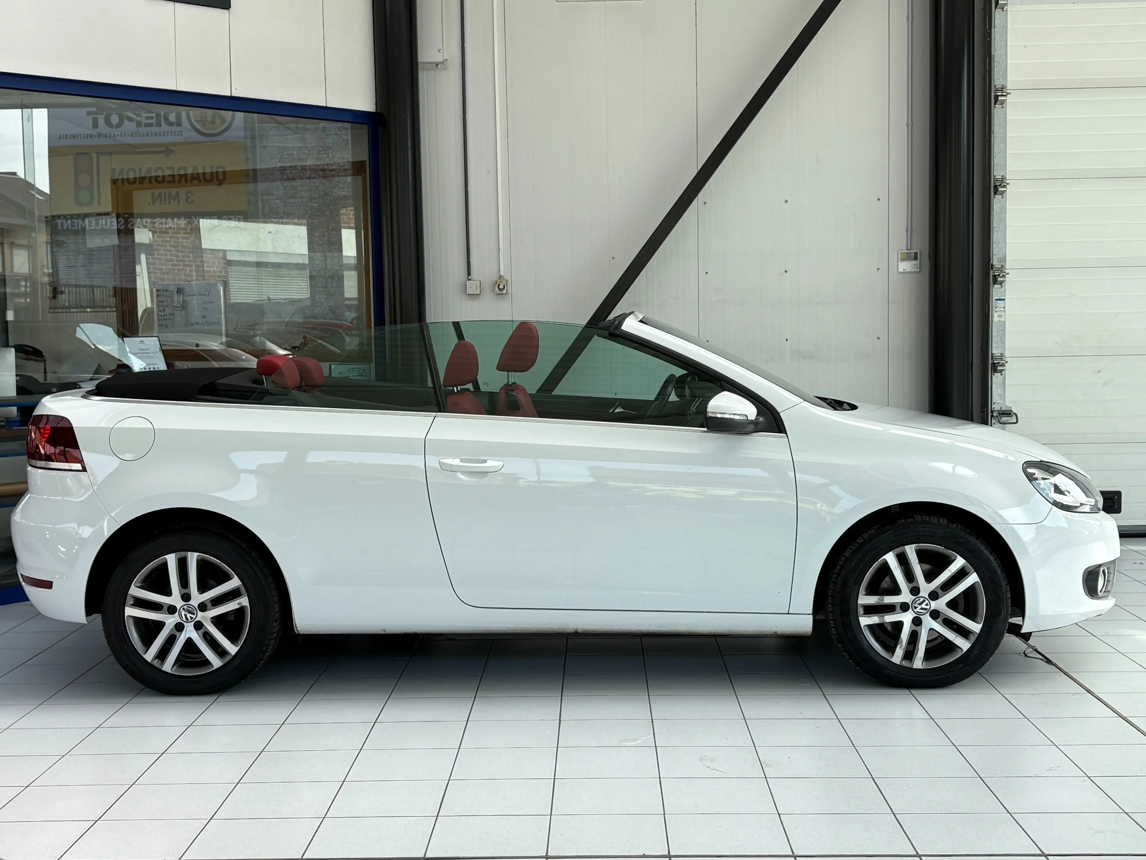 Volkswagen Golf Cabriolet Golf 1.2 TSI *XENON*CUIR*GPS*JANTES*1ER PROP* — photo 6