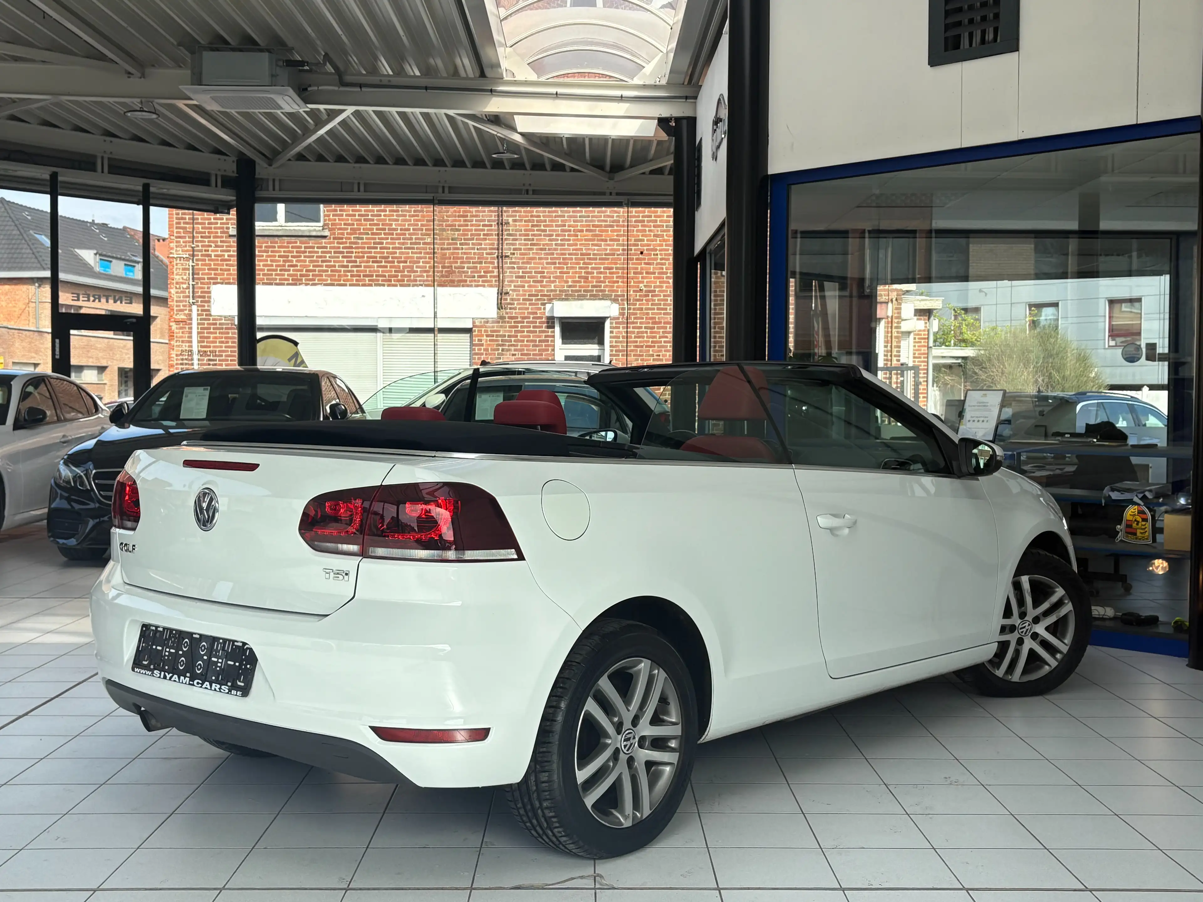 Volkswagen Golf Cabriolet Golf 1.2 TSI *XENON*CUIR*GPS*JANTES*1ER PROP* — photo 5