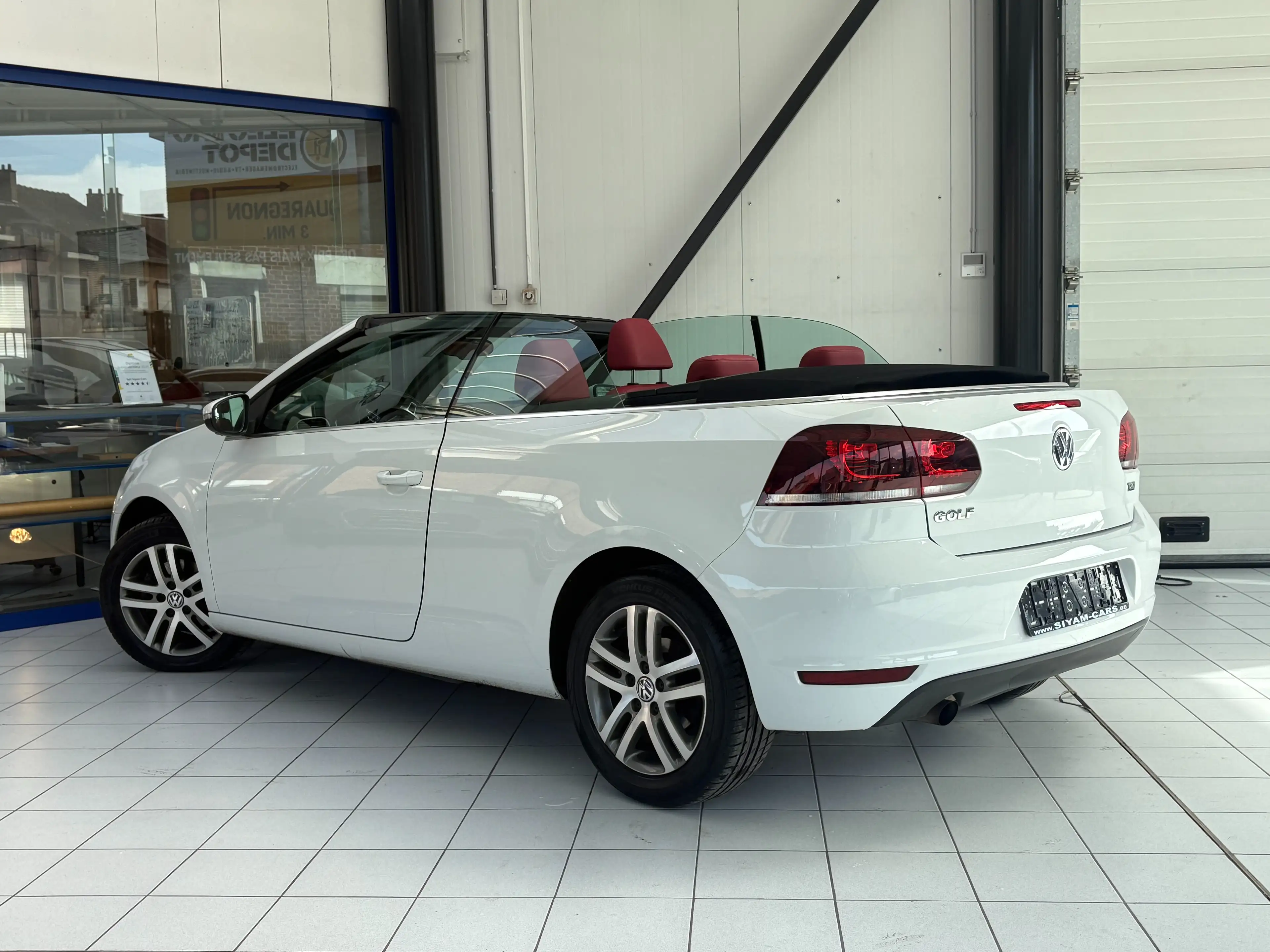 Volkswagen Golf Cabriolet Golf 1.2 TSI *XENON*CUIR*GPS*JANTES*1ER PROP* — photo 3