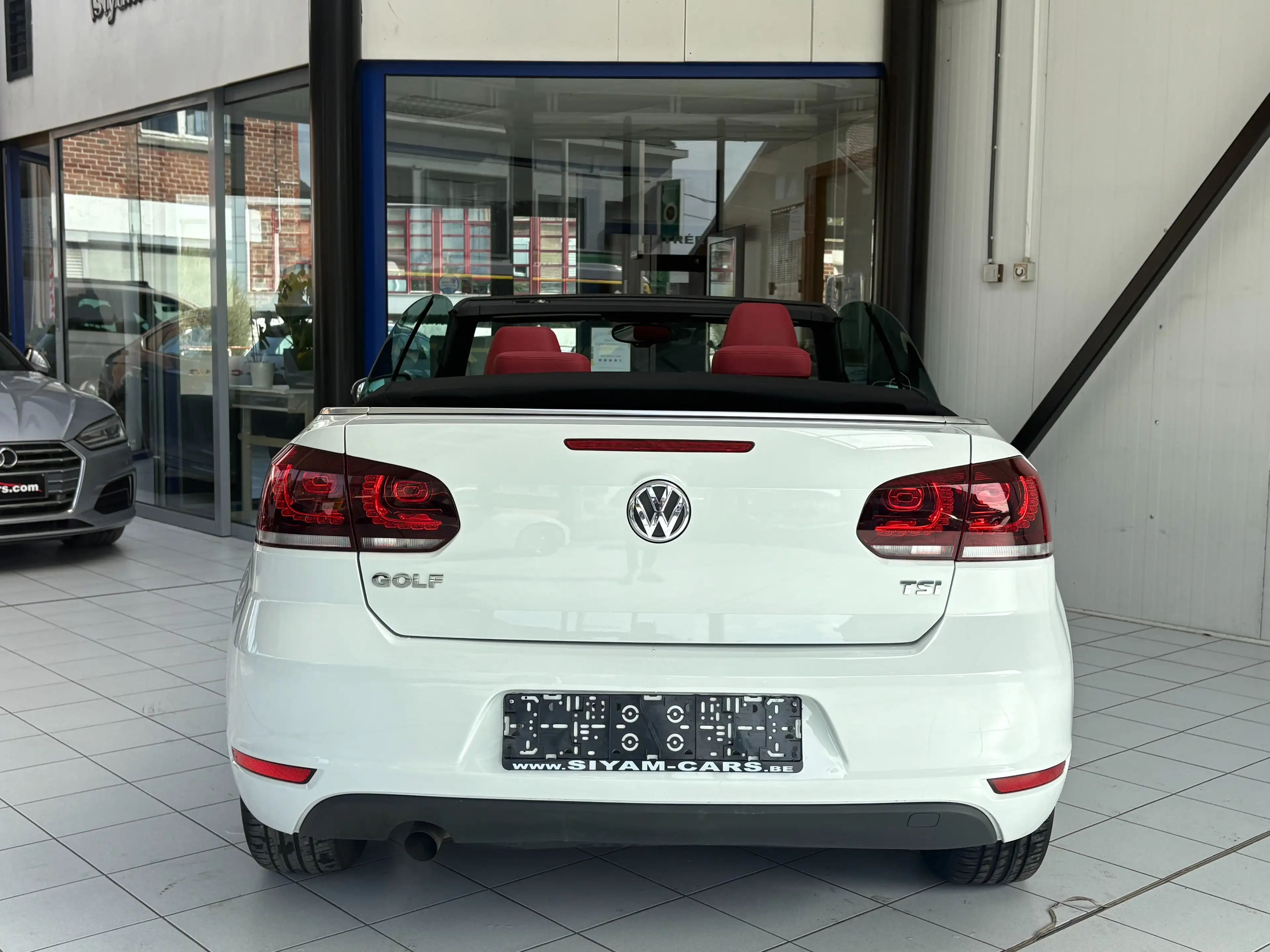 Volkswagen Golf Cabriolet Golf 1.2 TSI *XENON*CUIR*GPS*JANTES*1ER PROP* — photo 4