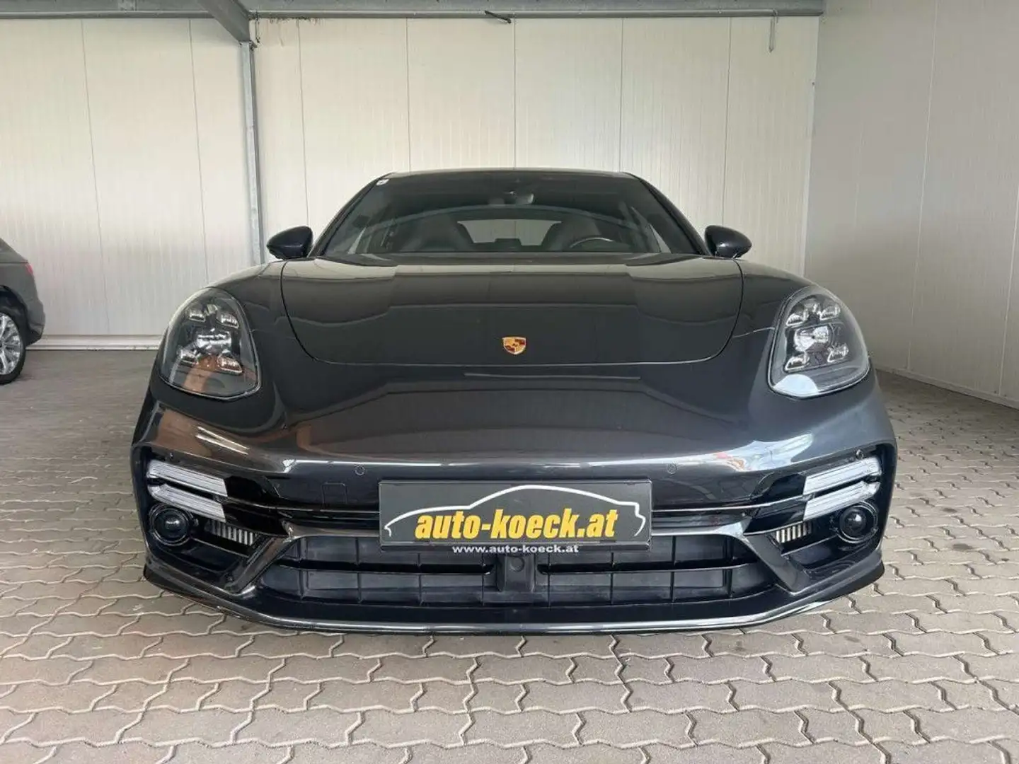 Porsche Panamera Turbo S E-Hybrid Grau - 2