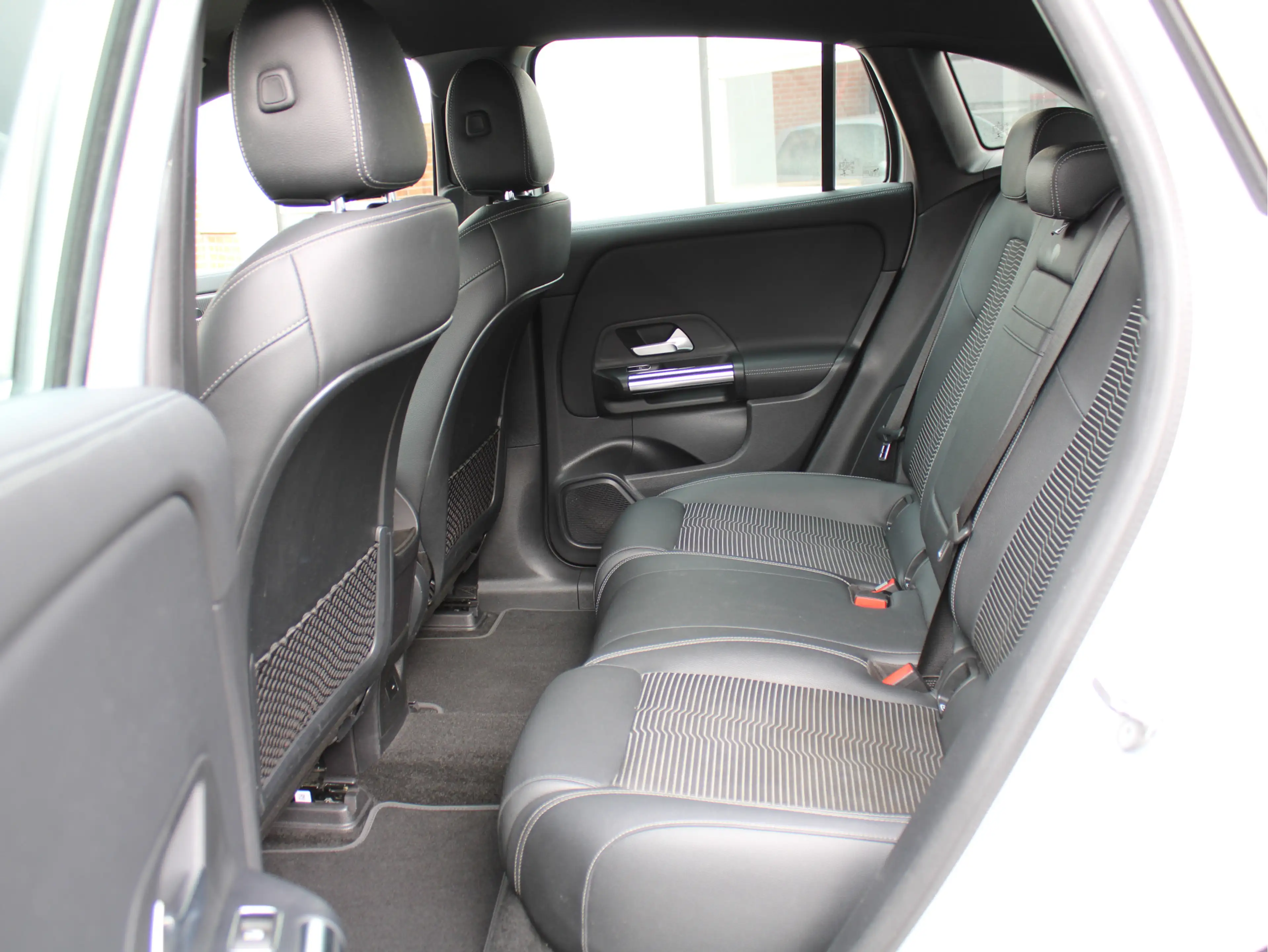 Mercedes-Benz EQA 250 Business Solution Luxury 67 kWh SOH96,5%/ 1e Eig/C — photo 35